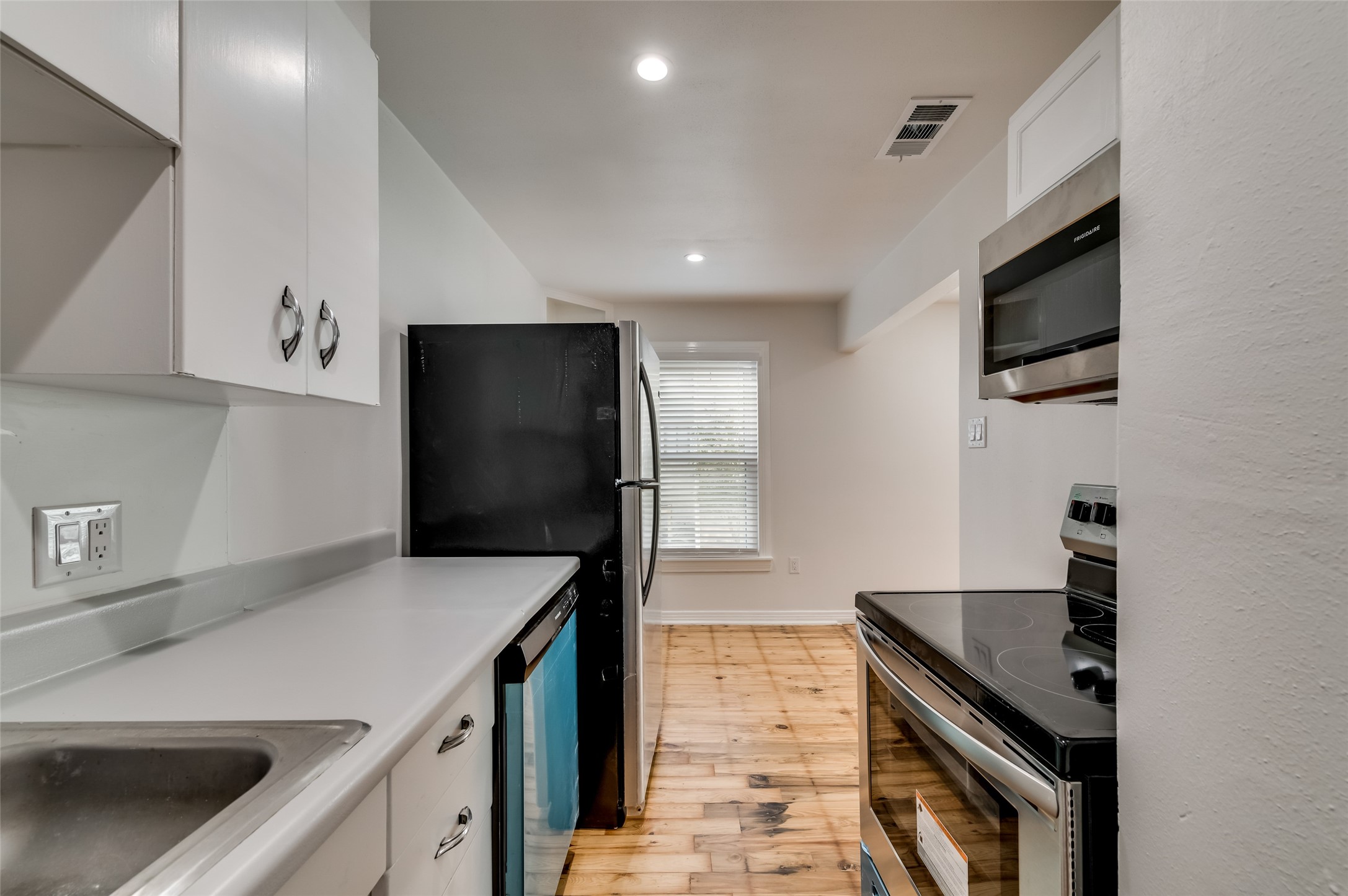 4134 Prescott Avenue Dallas TX 75219