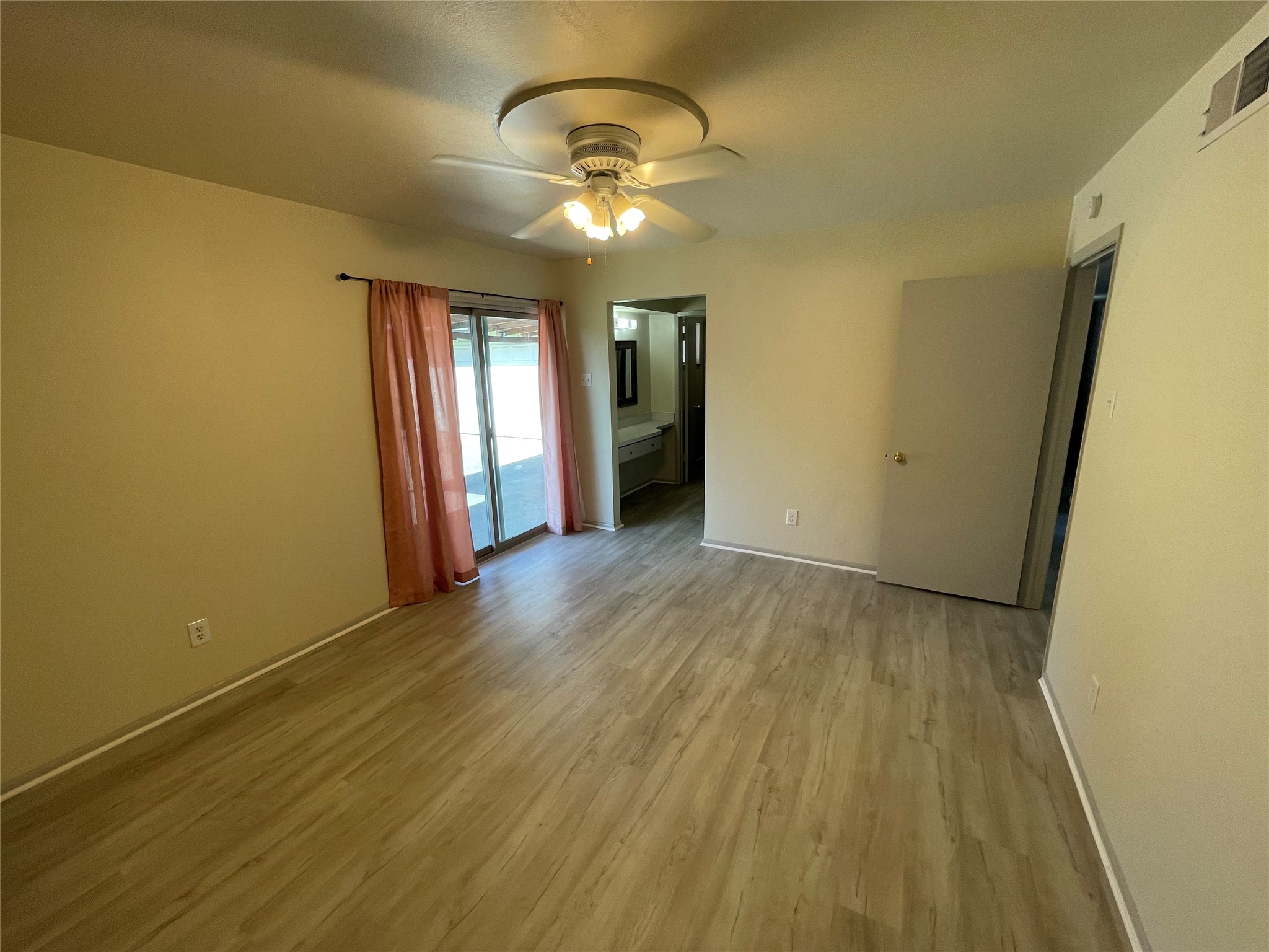 14046 Rolling Hills Lane Dallas TX 75240