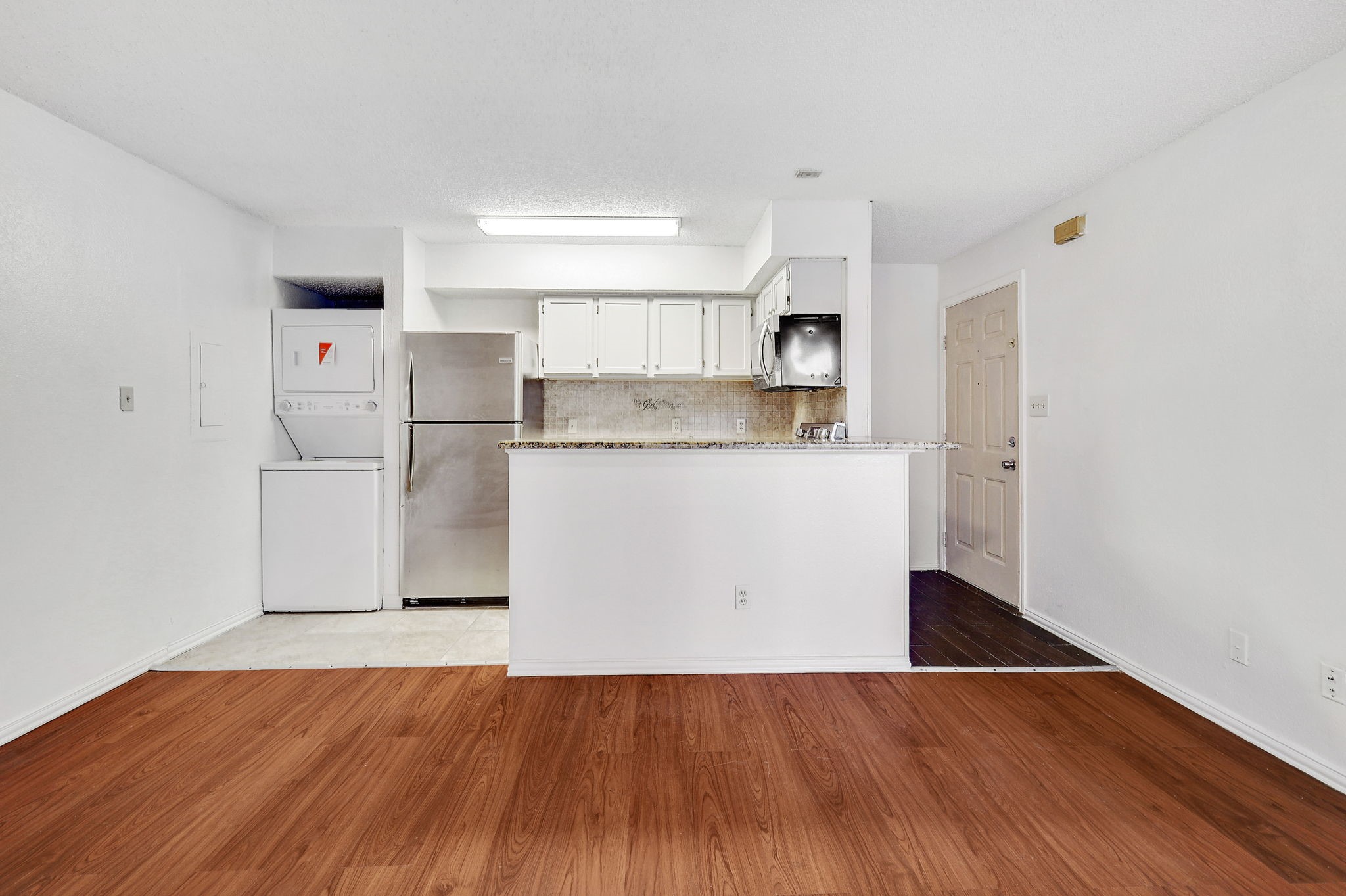 9823 Walnut Street Dallas TX 75243