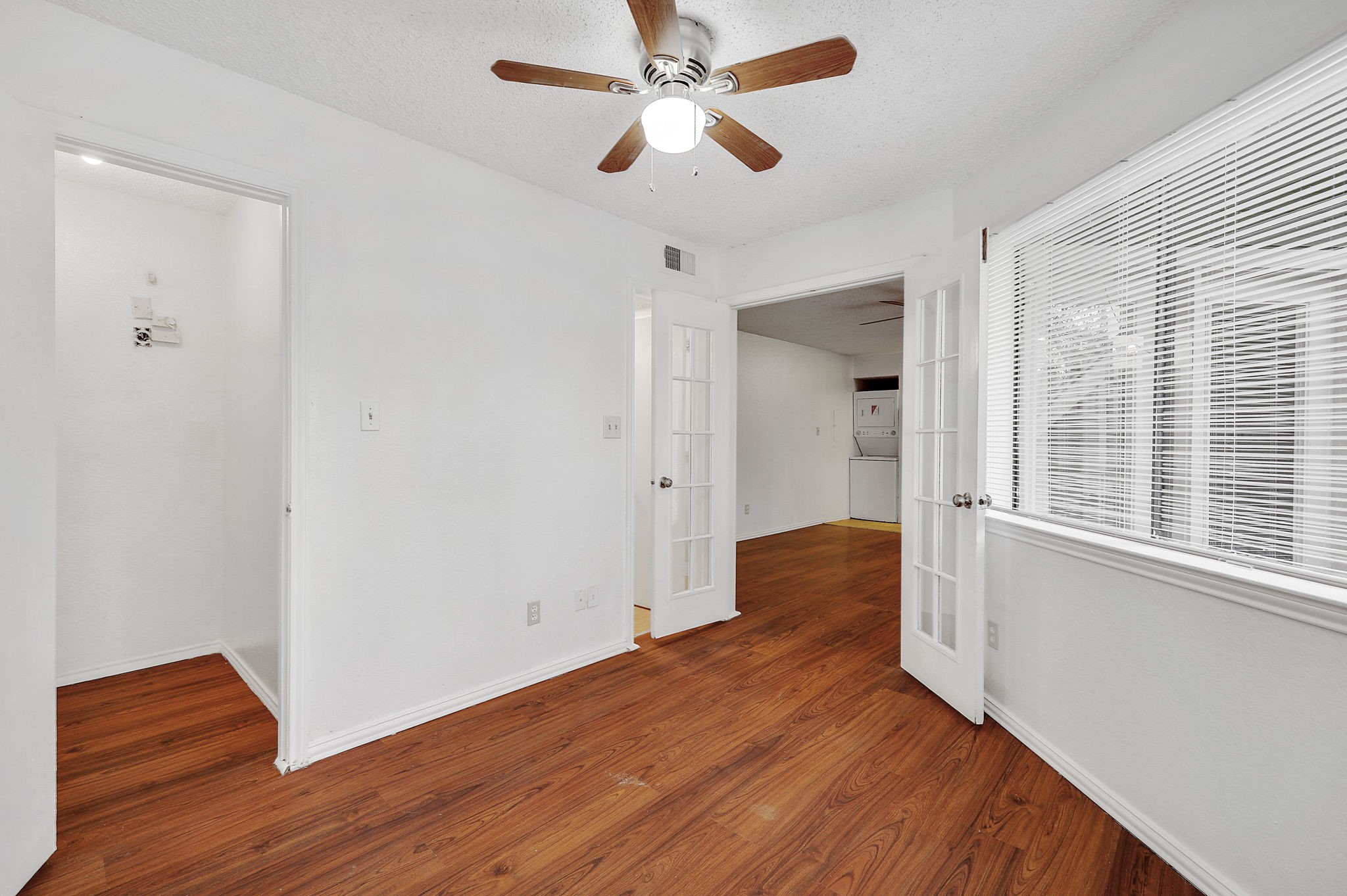 9823 Walnut Street Dallas TX 75243