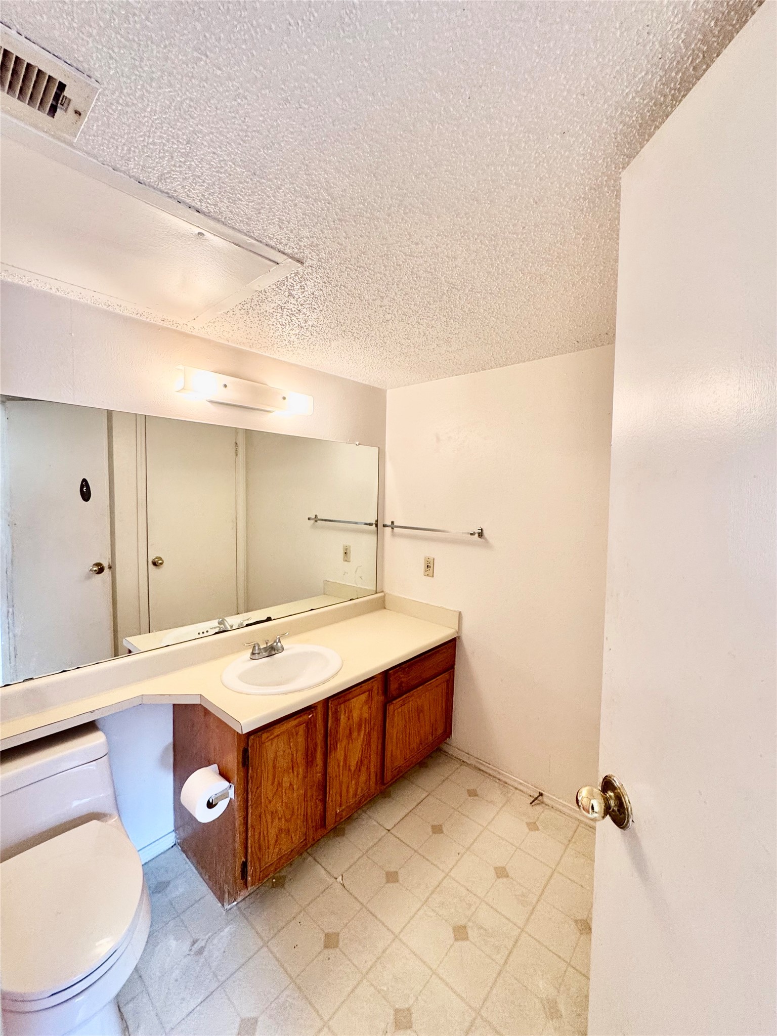 18333 Roehampton Drive Dallas TX 75252