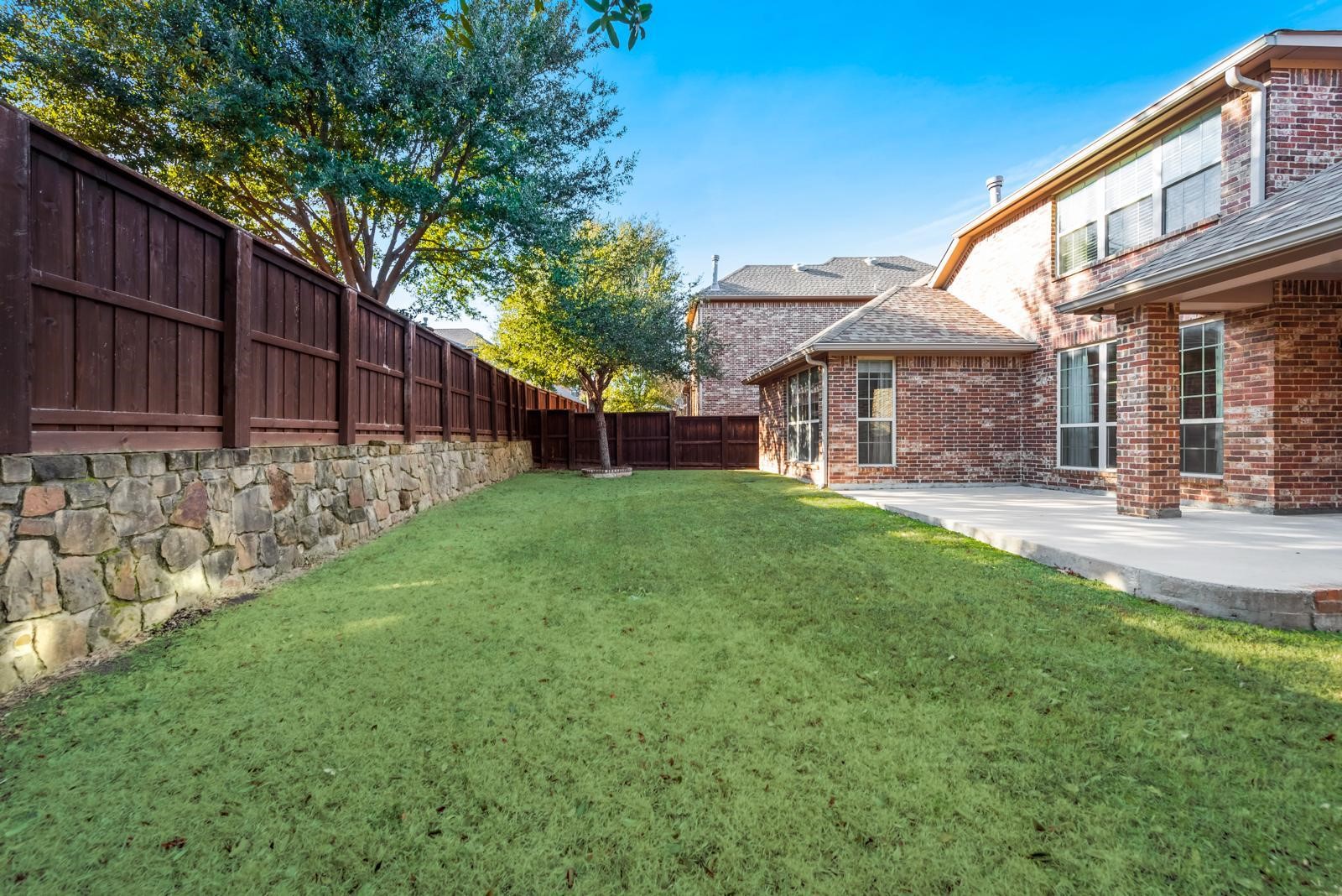 112 Lavaca Drive Irving TX 75039