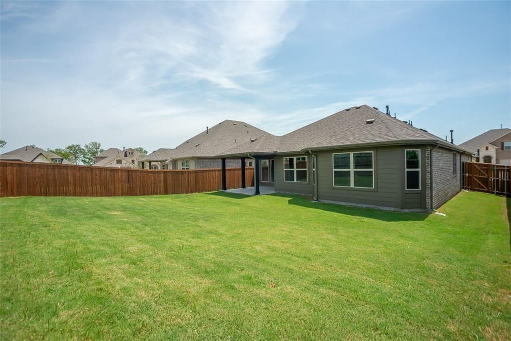 1829 Meadow Trail Lane Aubrey TX 76227