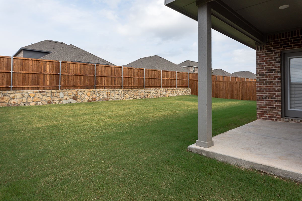 528 Brook View Drive Van Alstyne TX 75495