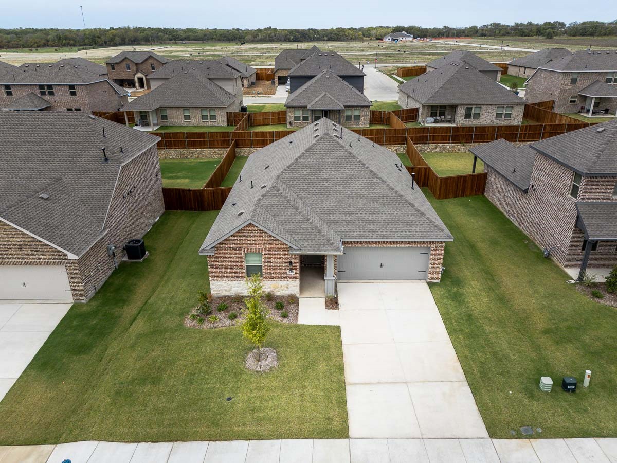 528 Brook View Drive Van Alstyne TX 75495