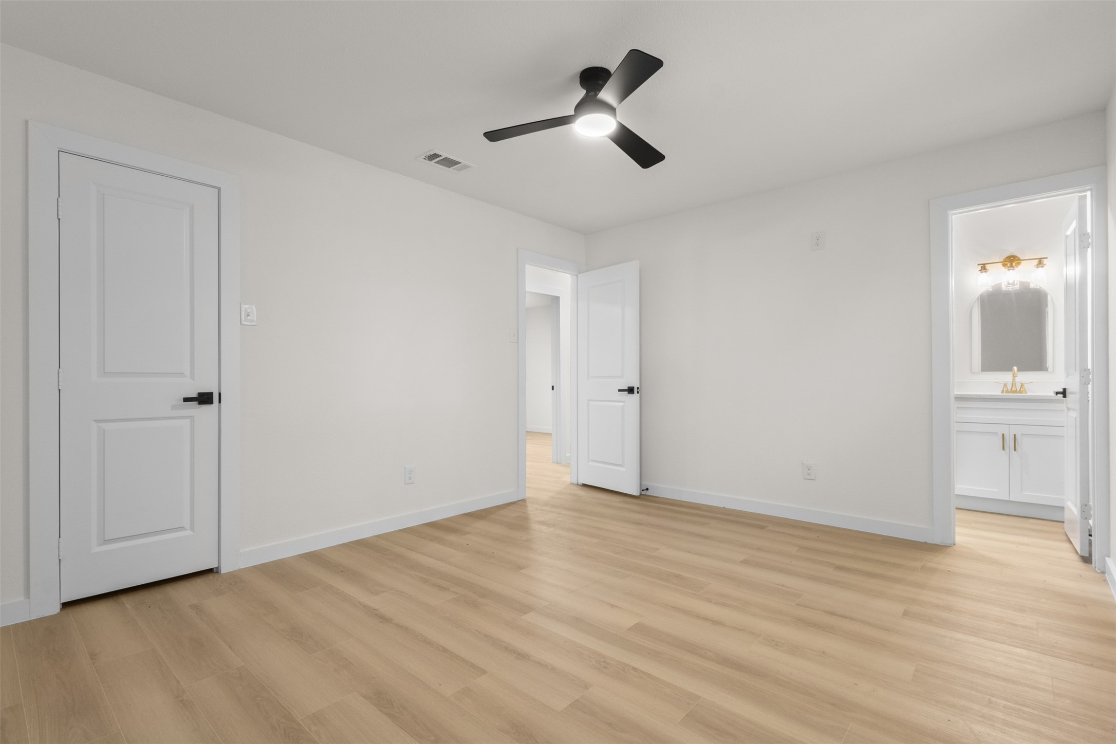 913 Roaming Road Drive Allen TX 75002
