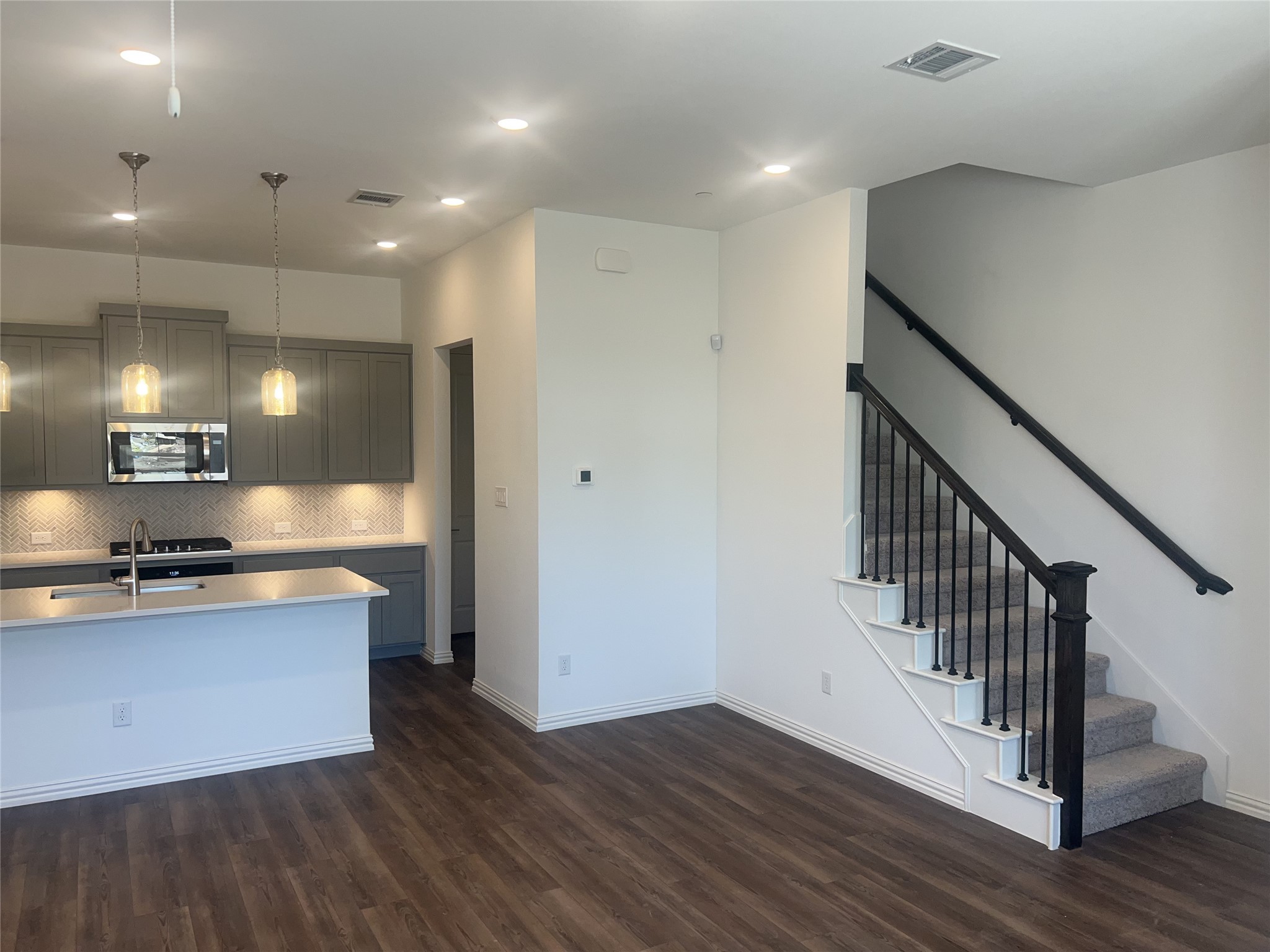 4512 Ward Street North Richland Hills TX 76180