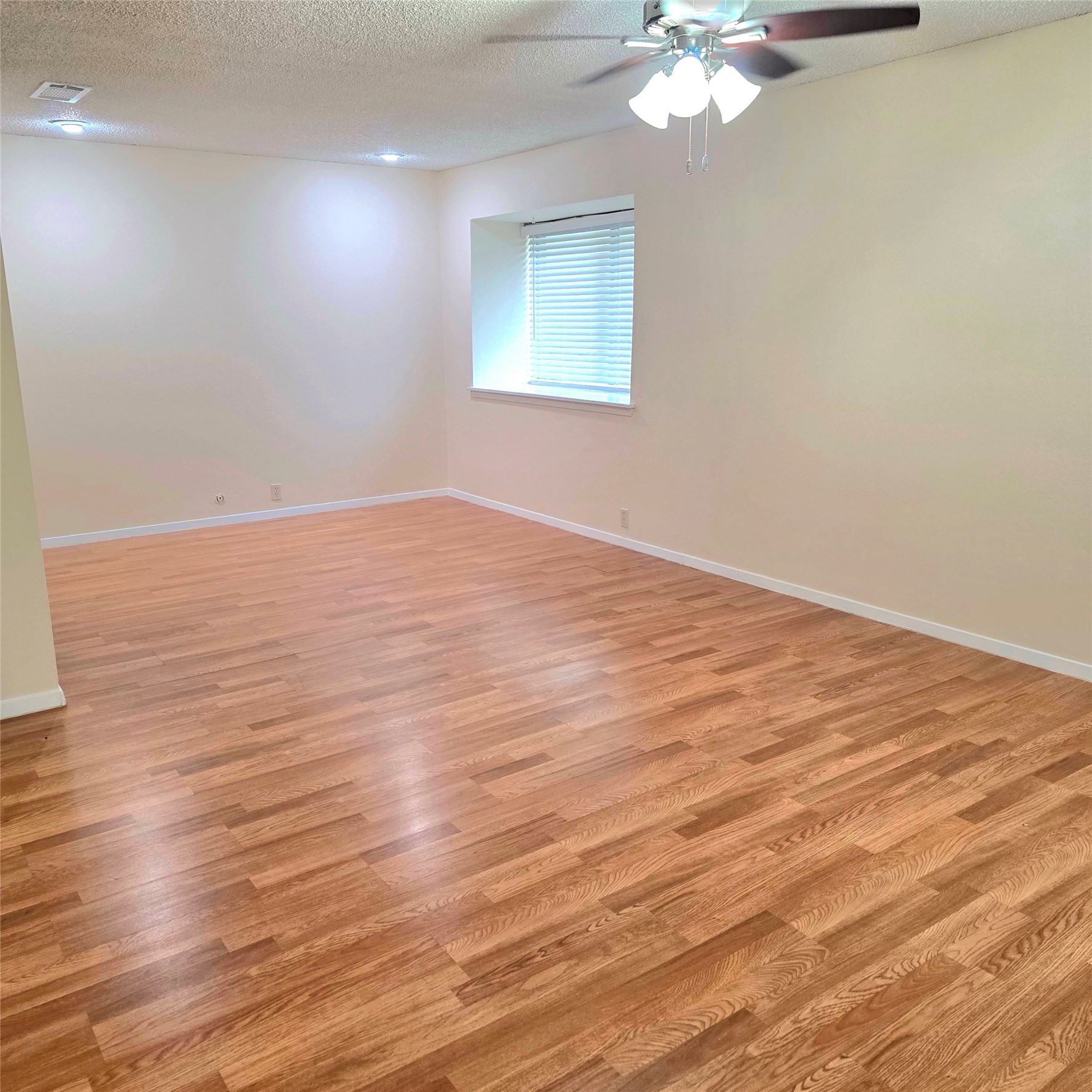 11805 Leisure Drive Dallas TX 75243