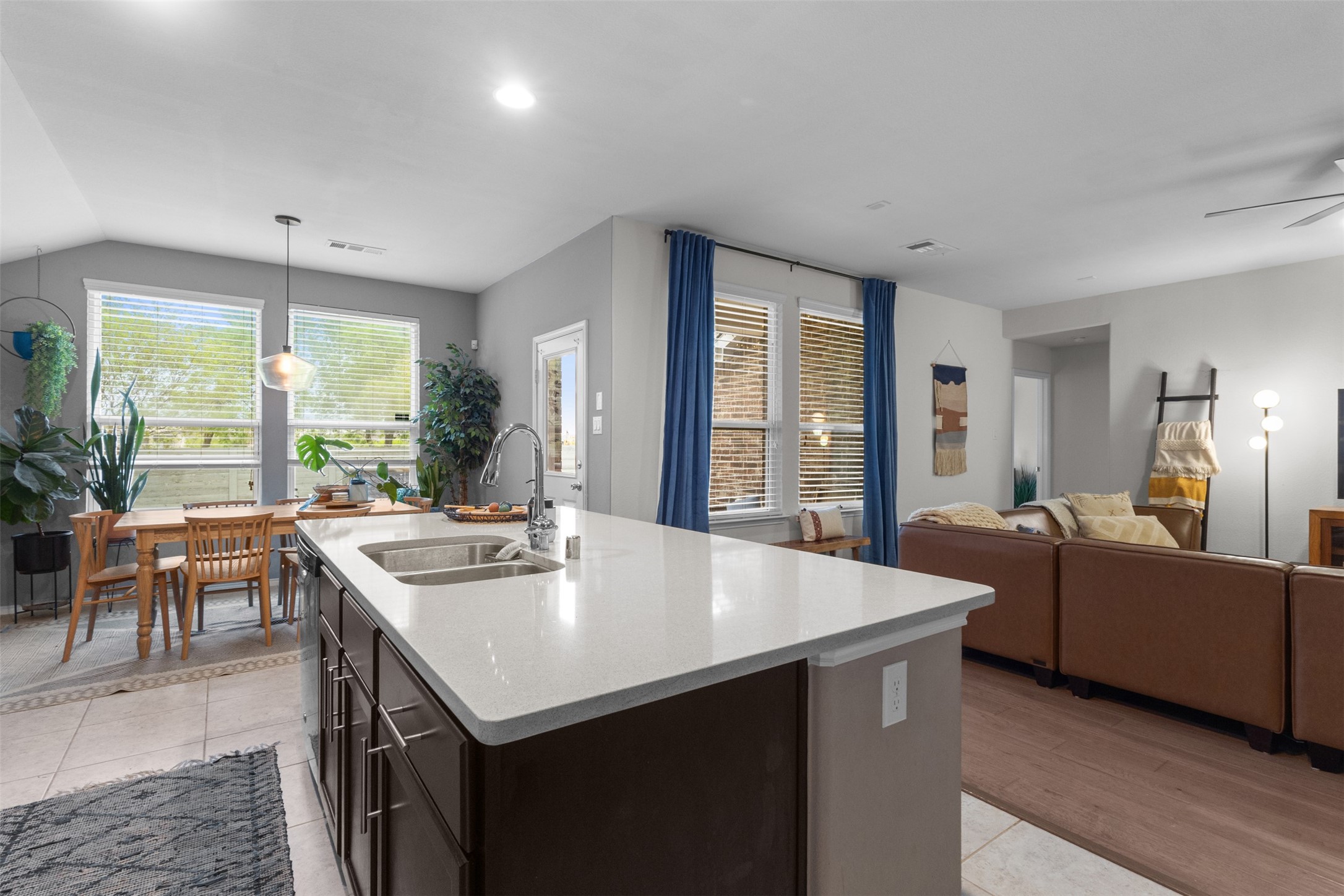 1913 Kaiser Cove Argyle TX 76226