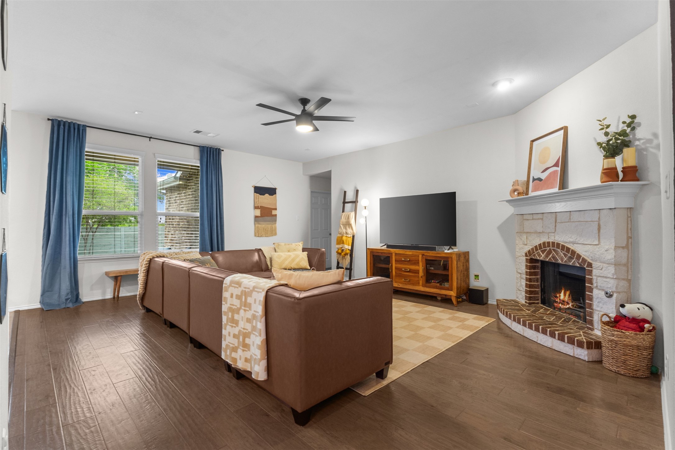 1913 Kaiser Cove Argyle TX 76226