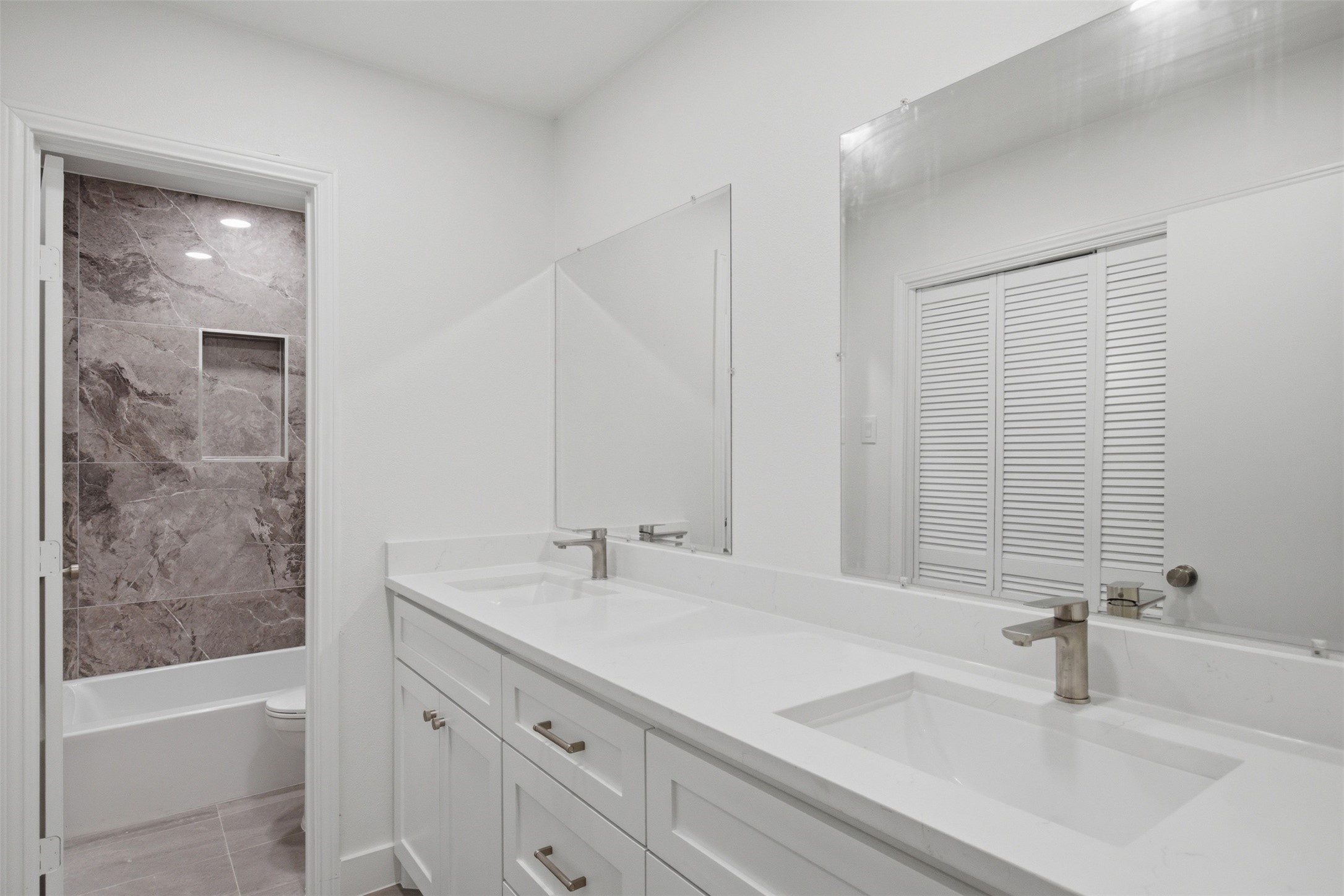 7515 Meadow Oaks Drive Dallas TX 75230