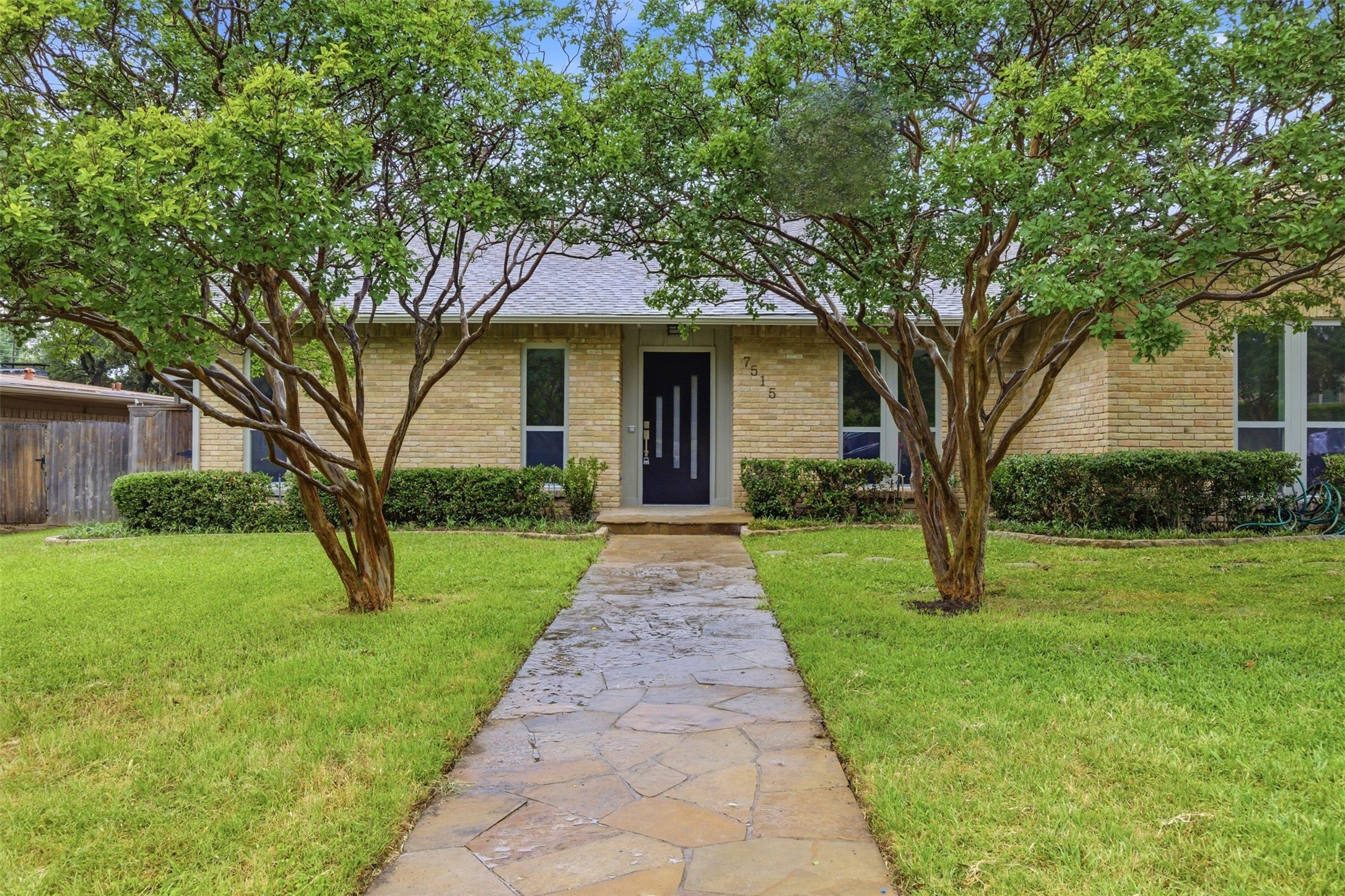 7515 Meadow Oaks Drive Dallas TX 75230