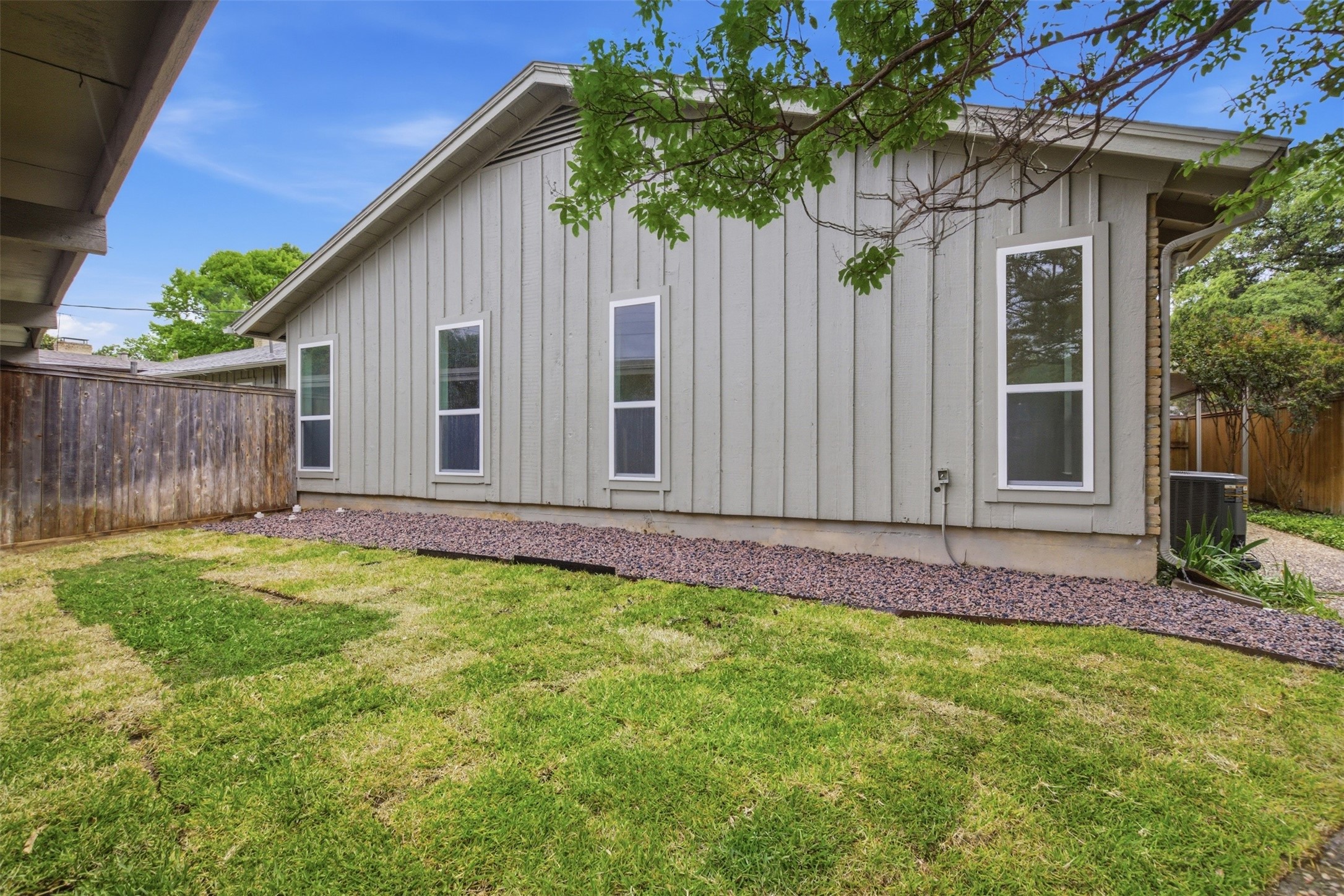7515 Meadow Oaks Drive Dallas TX 75230