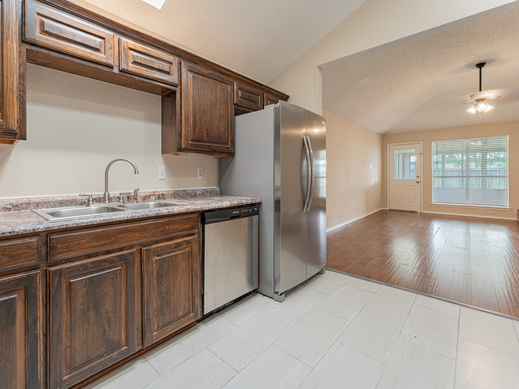 5807 Rock Meadow Trail Arlington TX 76017