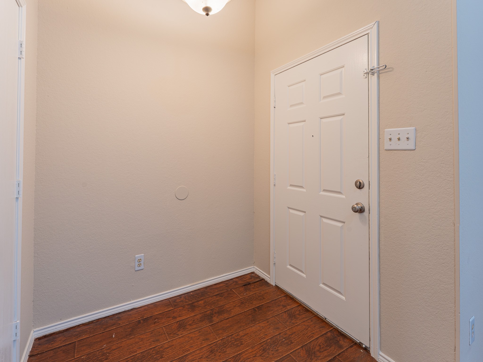 5807 Rock Meadow Trail Arlington TX 76017
