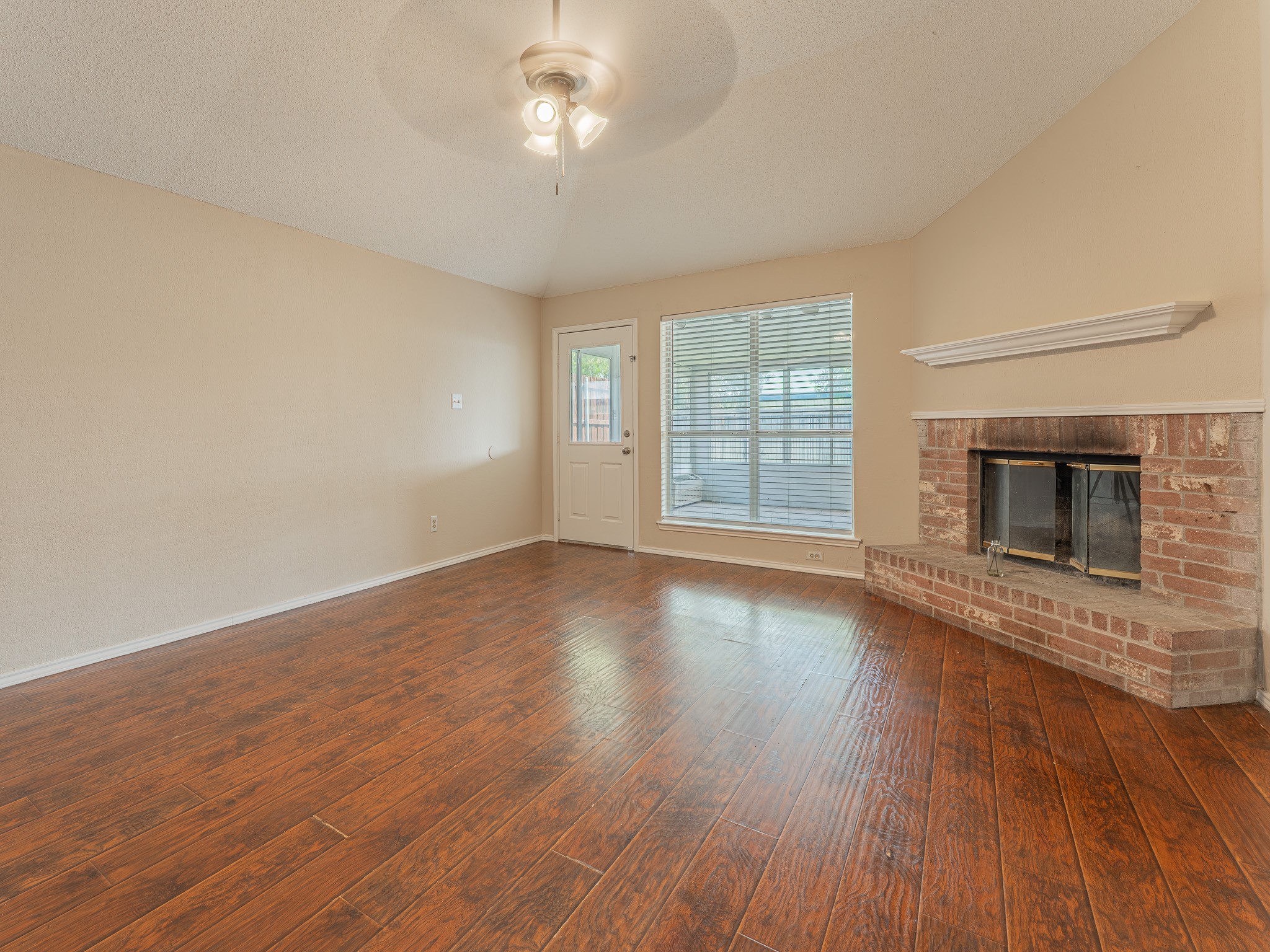5807 Rock Meadow Trail Arlington TX 76017