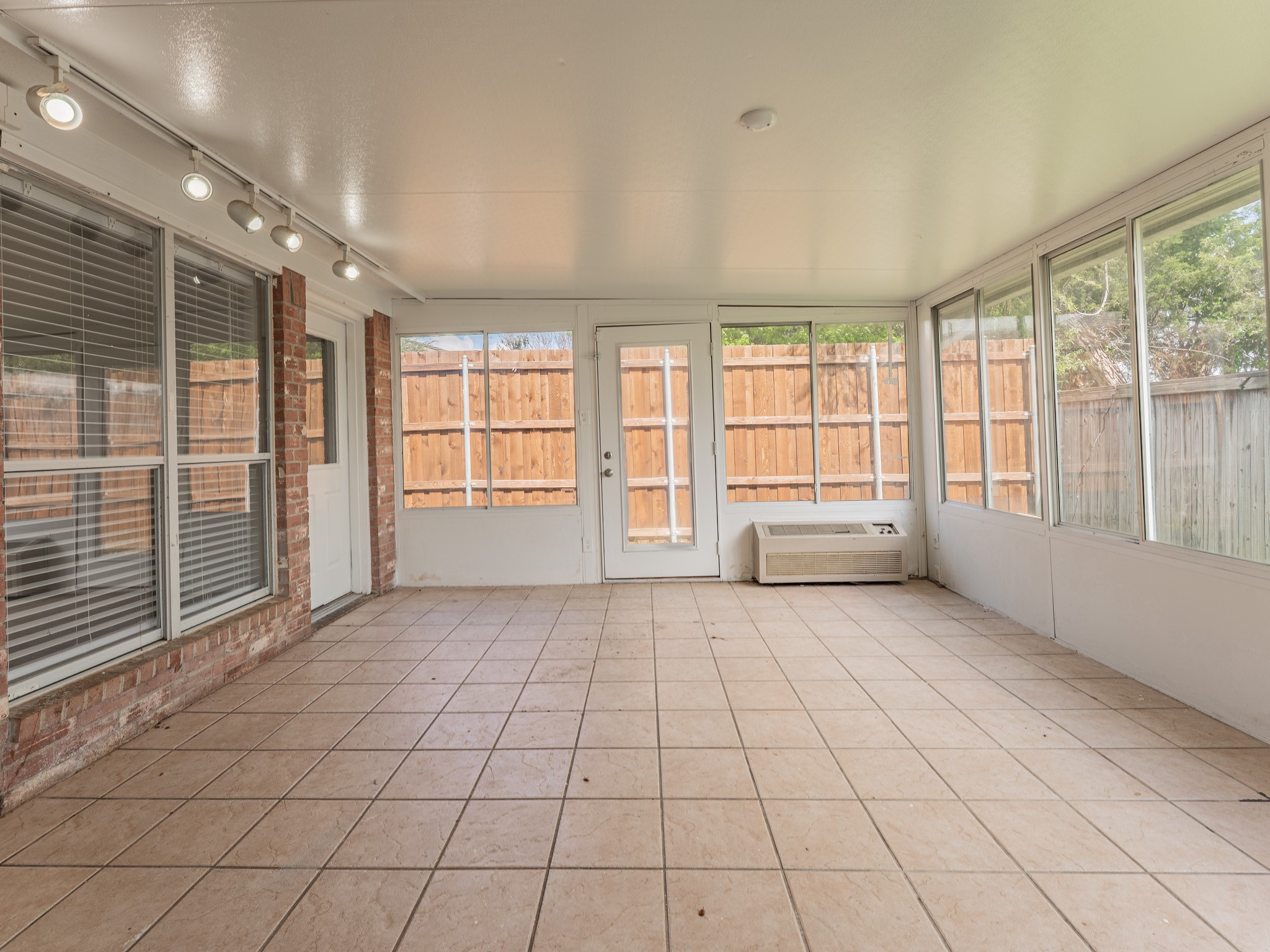 5807 Rock Meadow Trail Arlington TX 76017