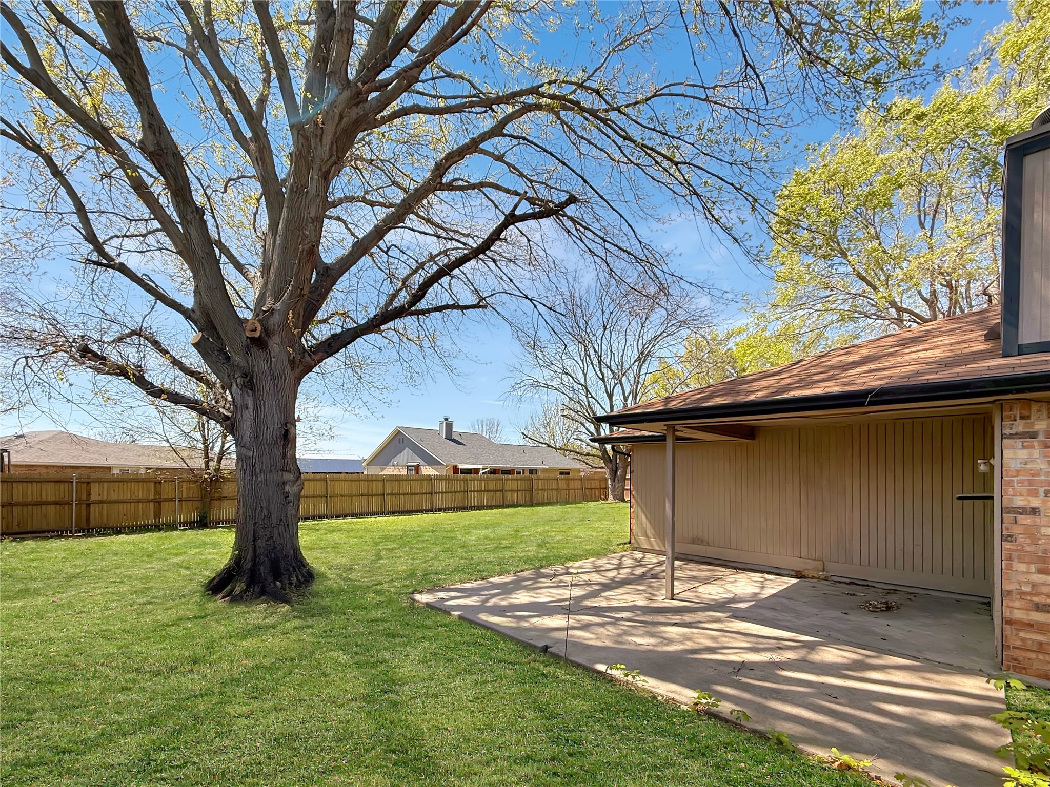 10205 Lone Pine Lane Fort Worth TX 76108