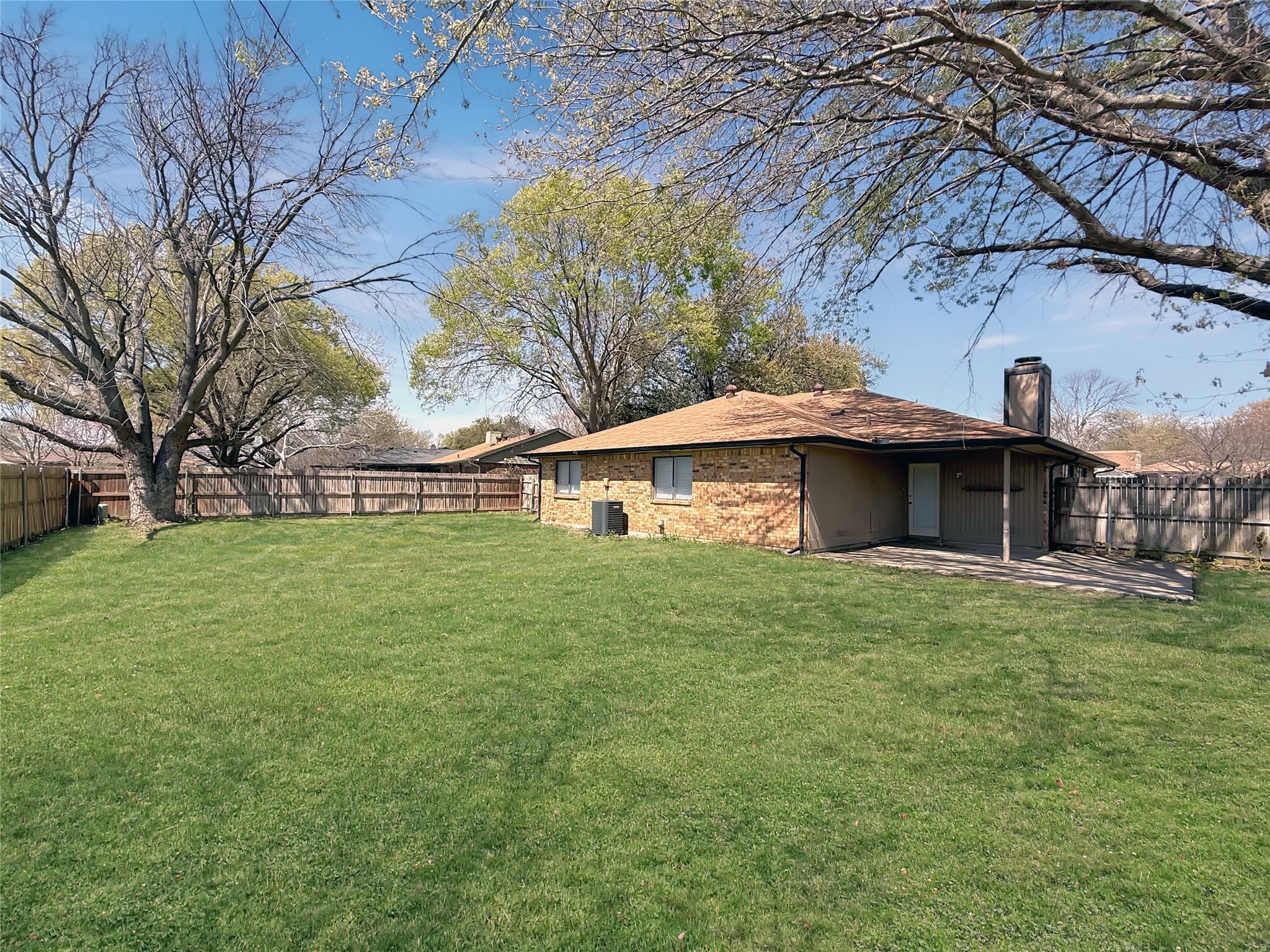 10205 Lone Pine Lane Fort Worth TX 76108