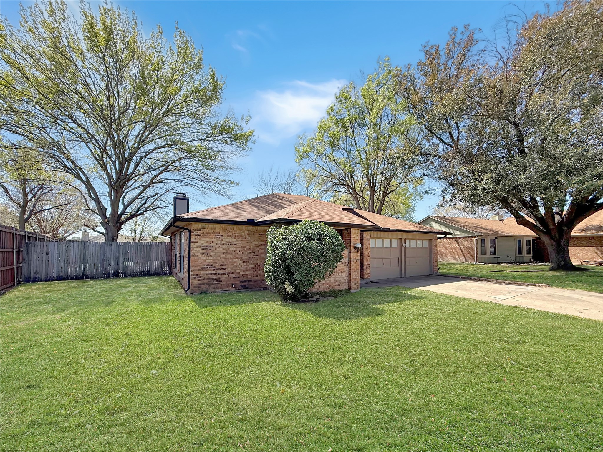 10205 Lone Pine Lane Fort Worth TX 76108