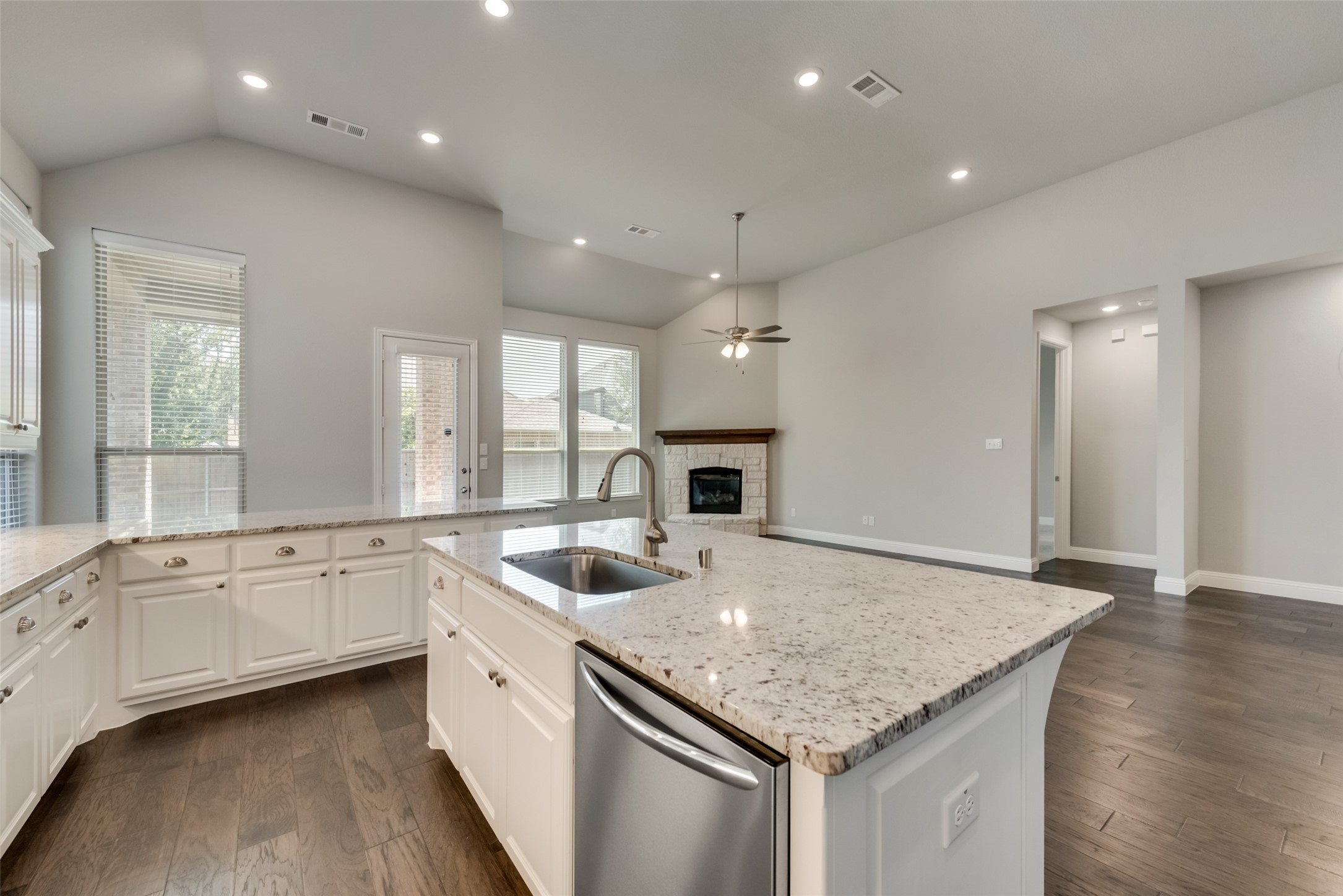 3916 Ironbark Way Mckinney TX 75071