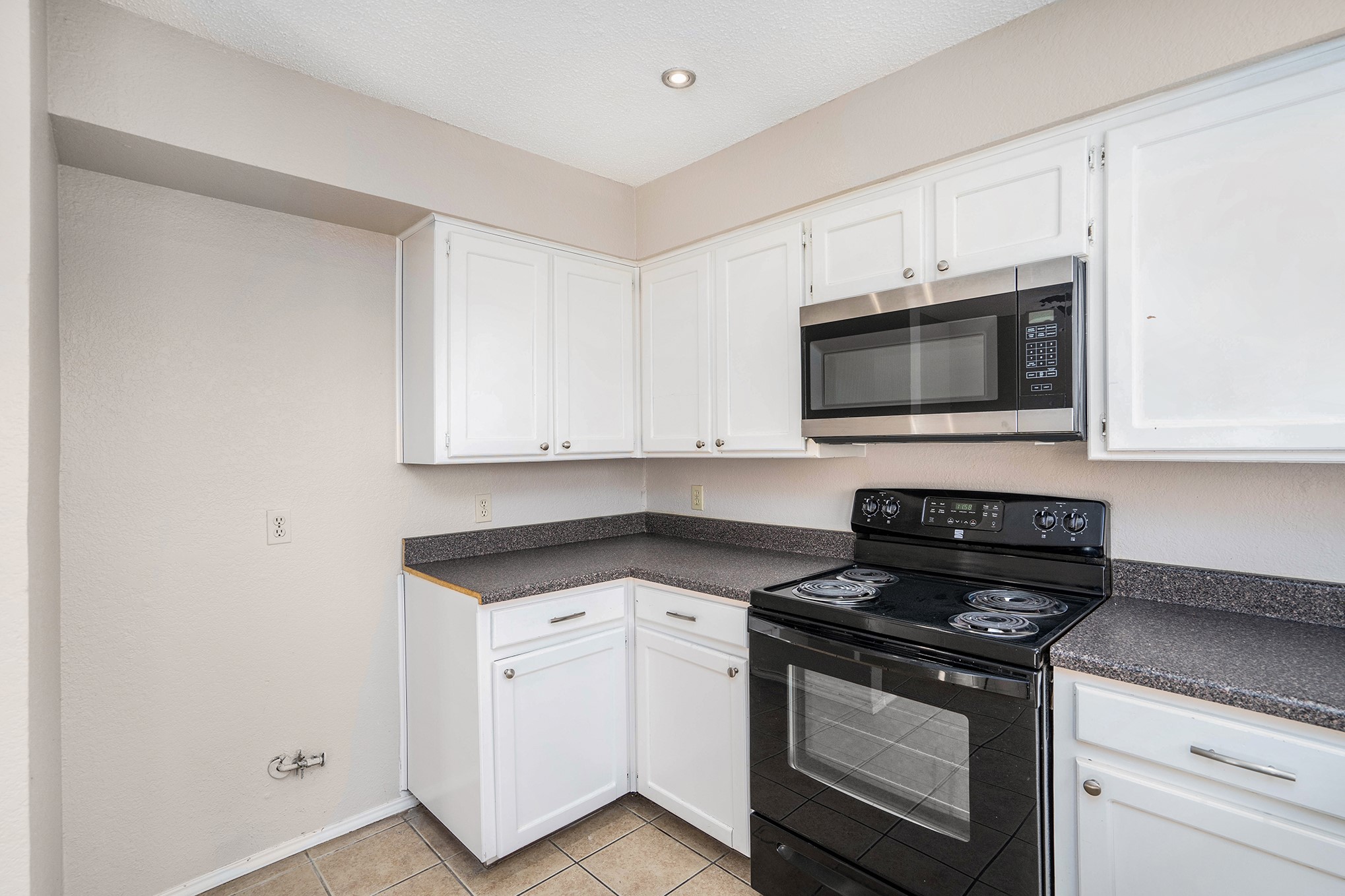 3301 Aurora Street Haltom City TX 76117