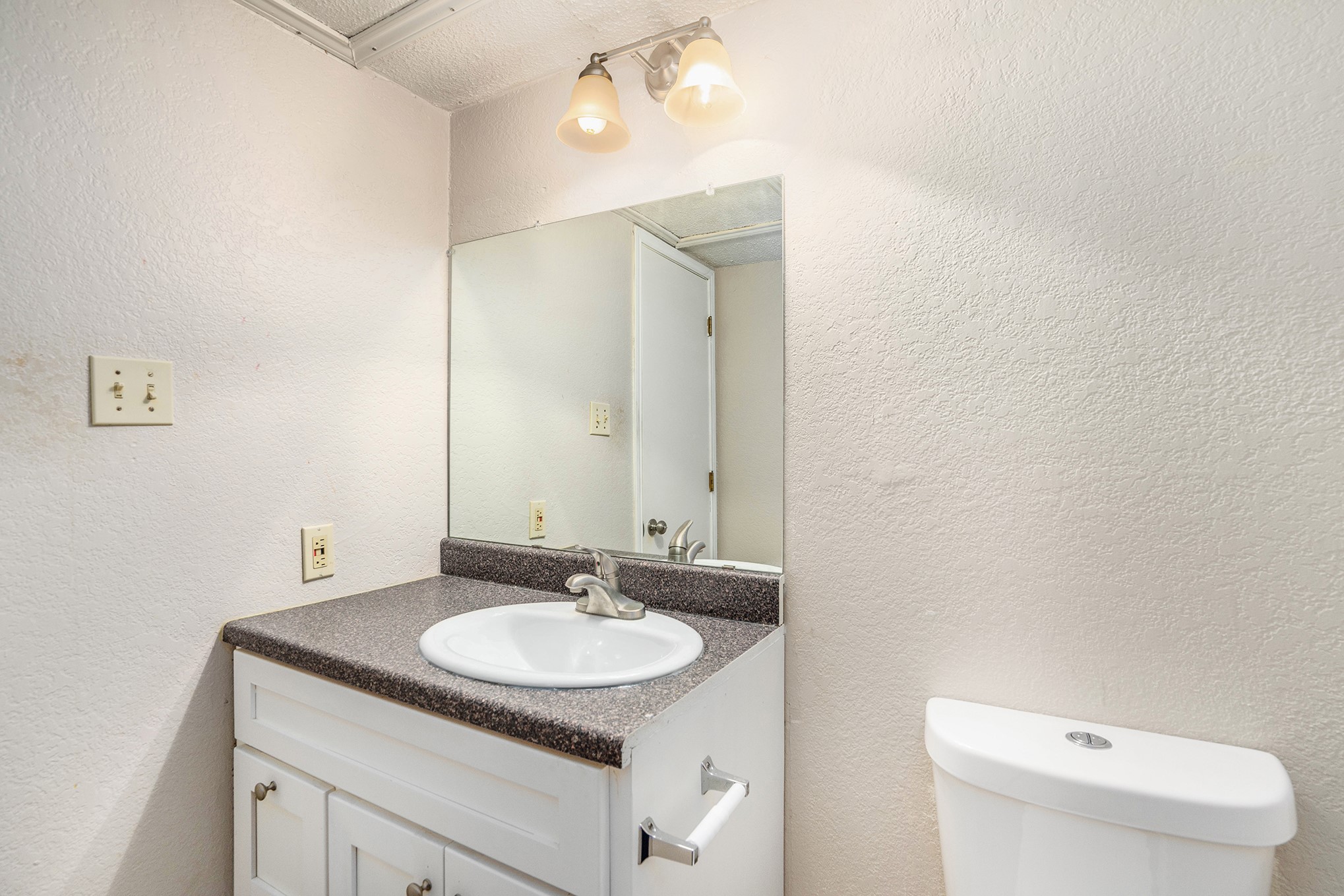 3301 Aurora Street Haltom City TX 76117