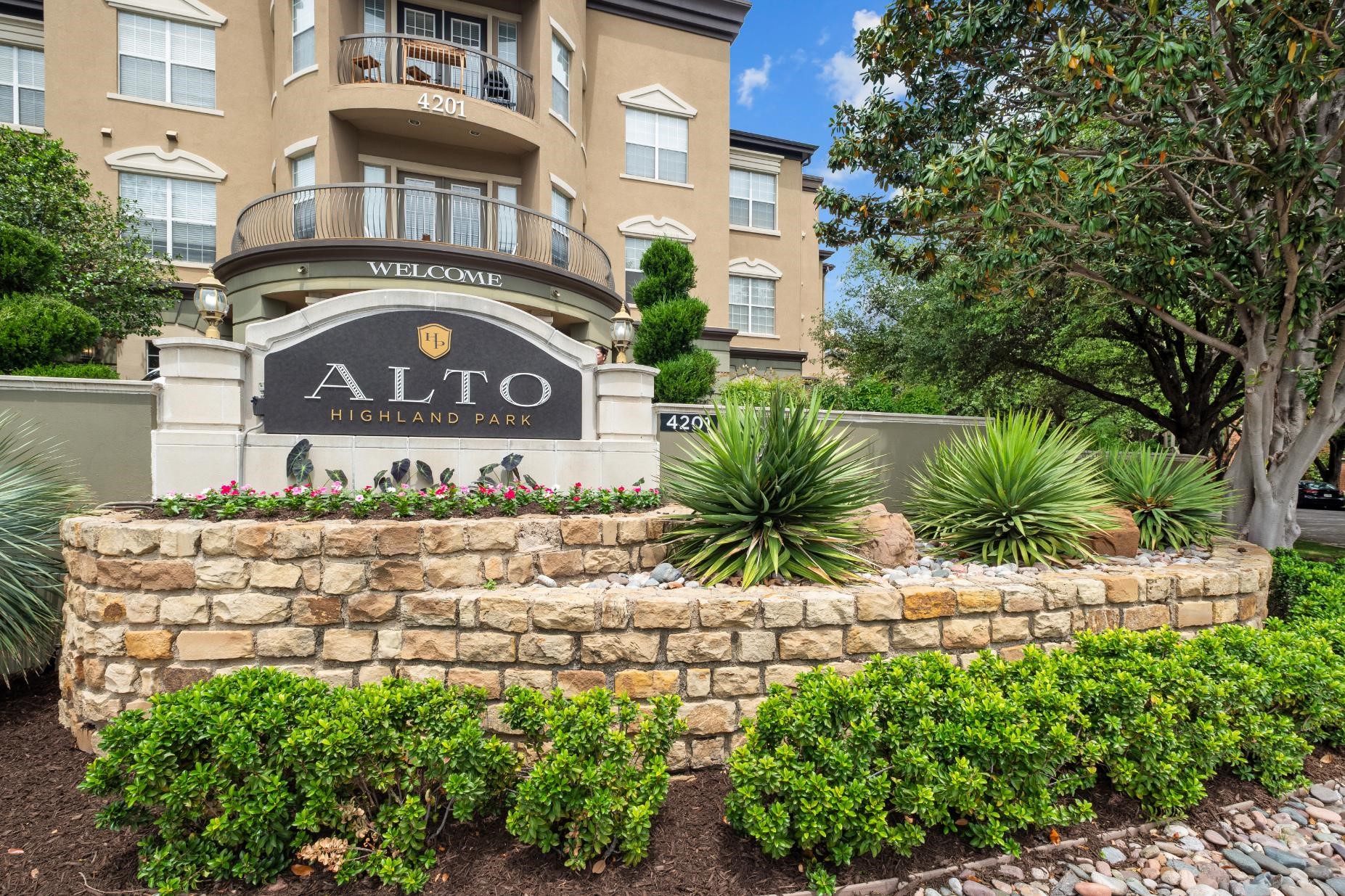 4201 Lomo Alto Drive Highland Park TX 75219