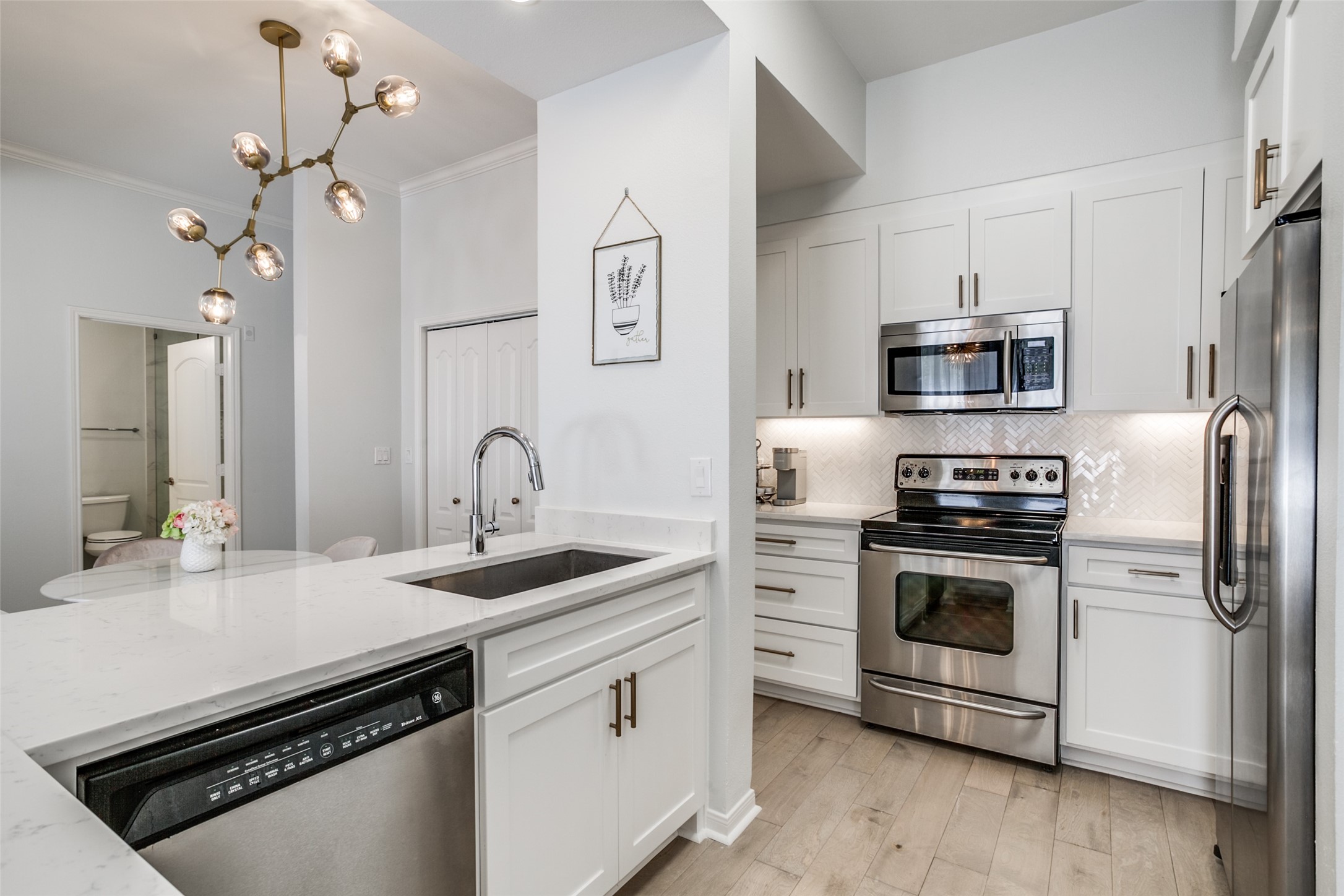 3225 Turtle Creek Boulevard Dallas TX 75219