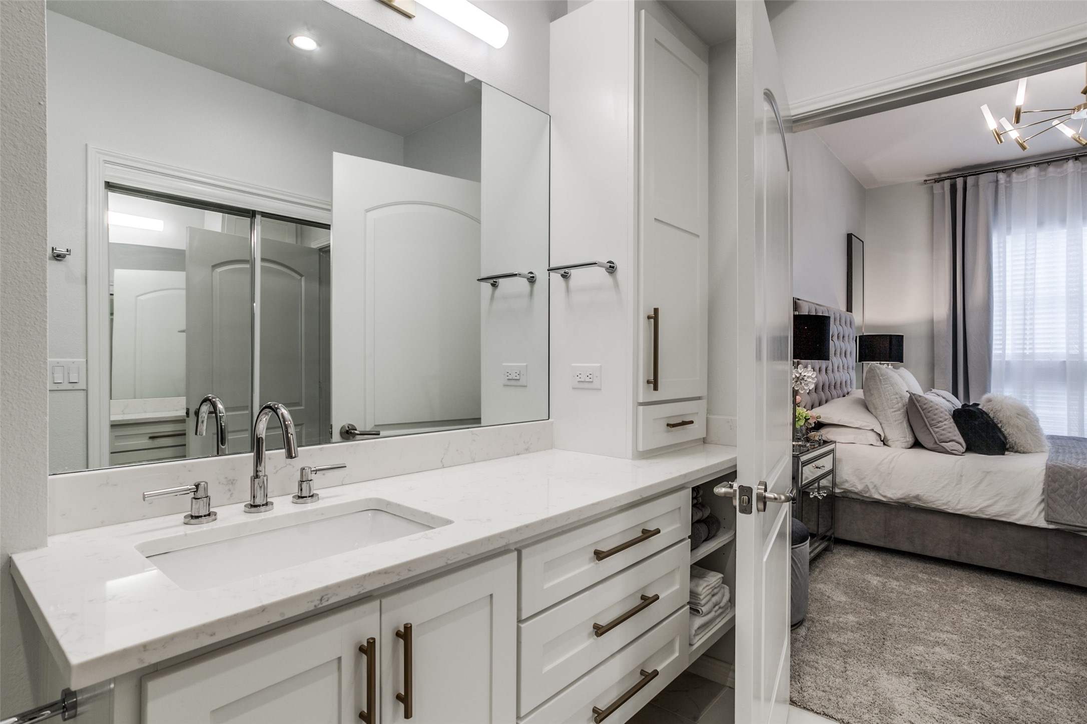 3225 Turtle Creek Boulevard Dallas TX 75219