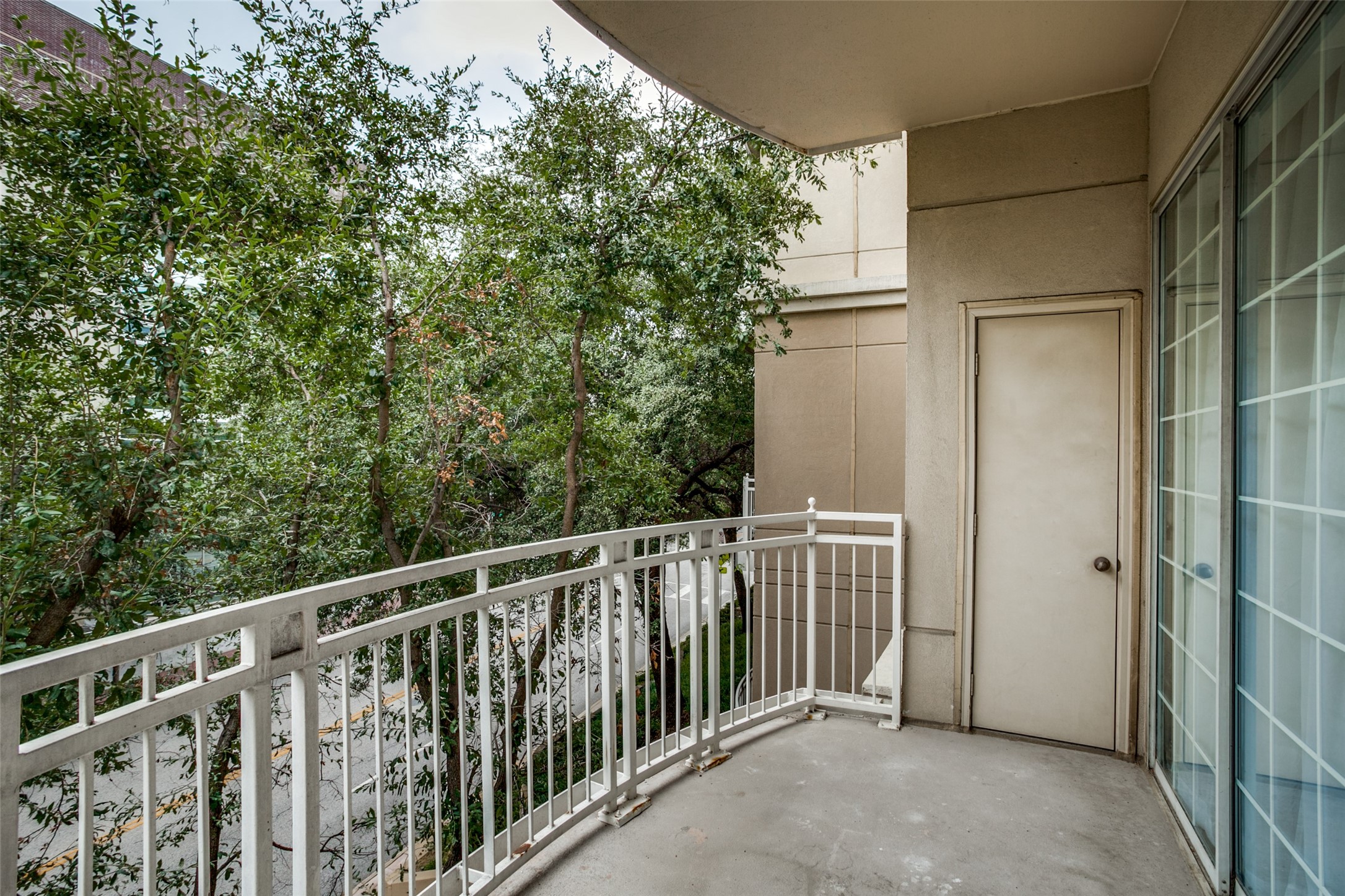 3225 Turtle Creek Boulevard Dallas TX 75219