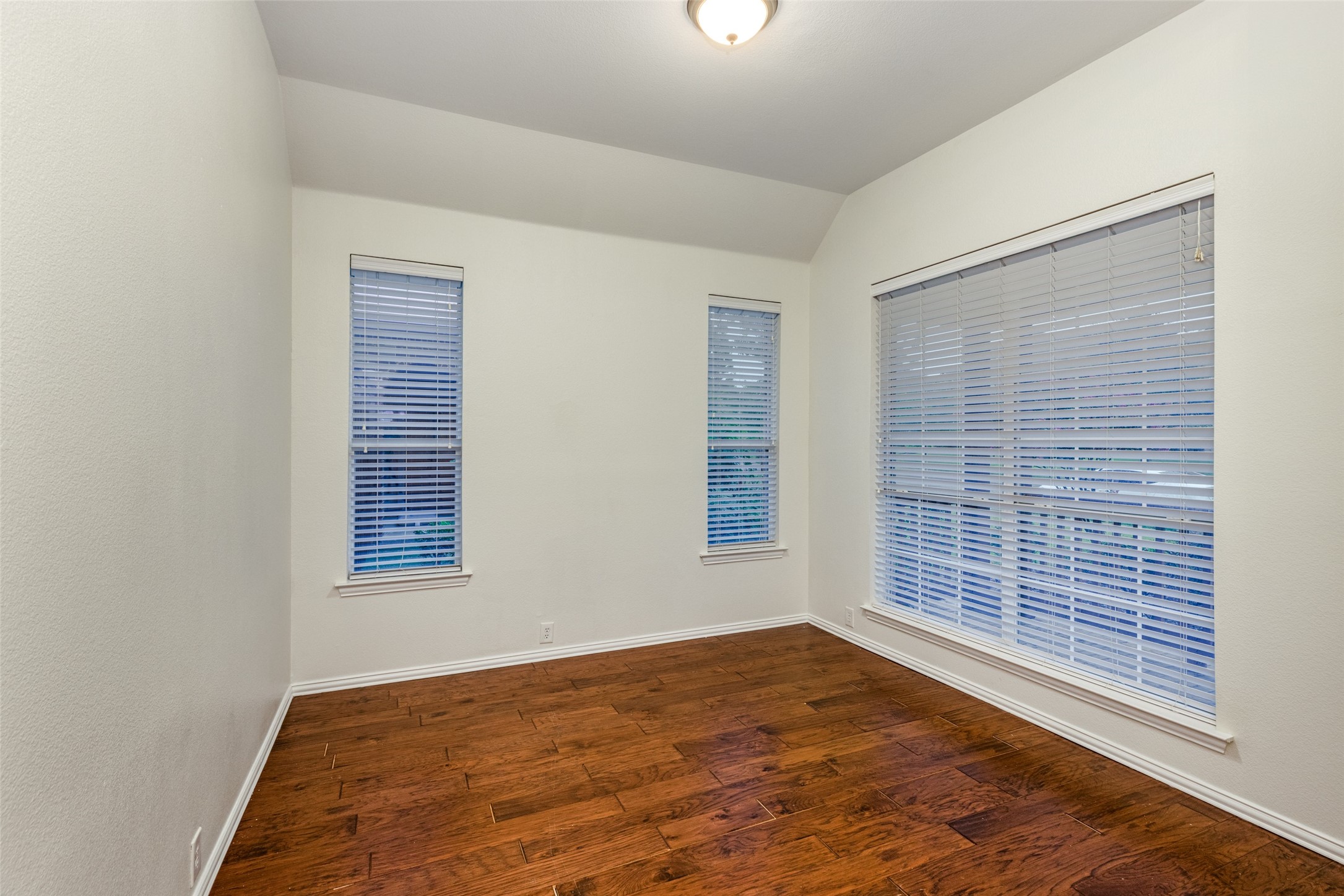 592 Burning Oak Drive Frisco TX 75036