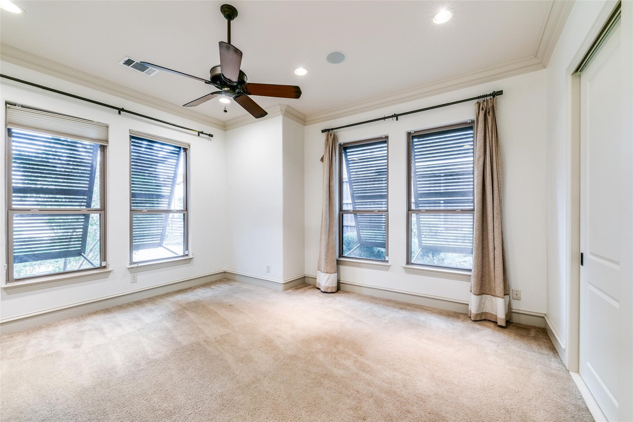 5026 Homer Street Dallas TX 75206