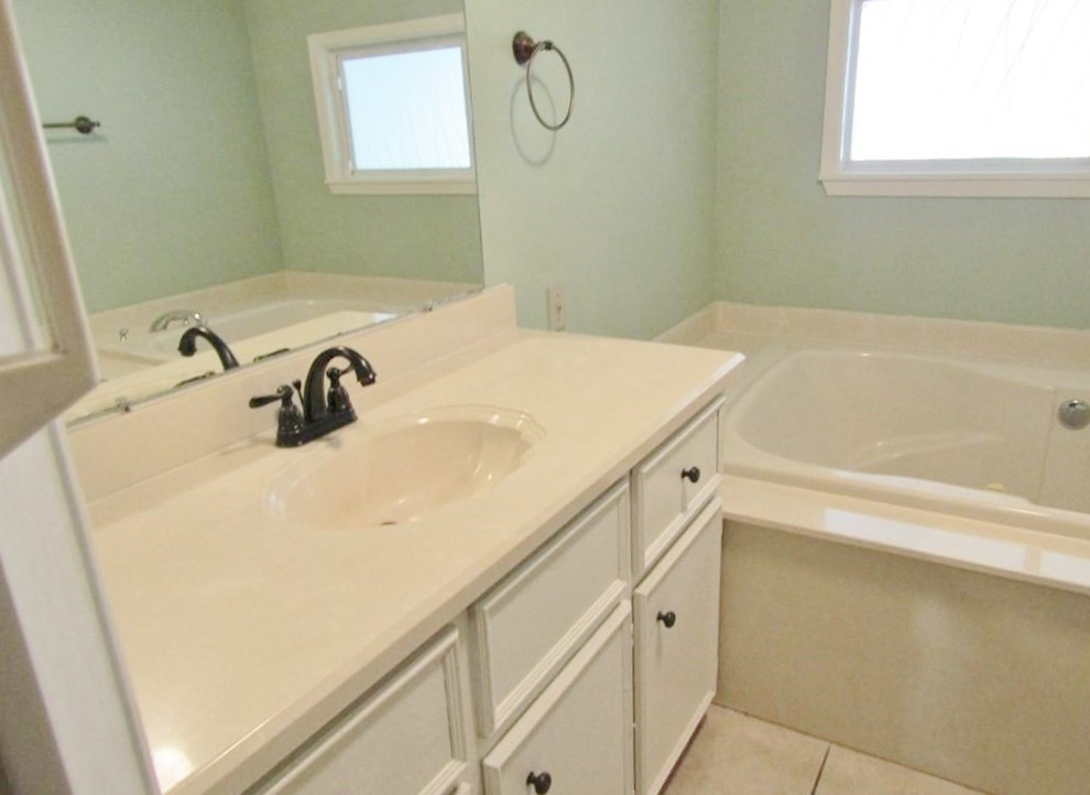 1117 Woodland Trail Tool TX 75143