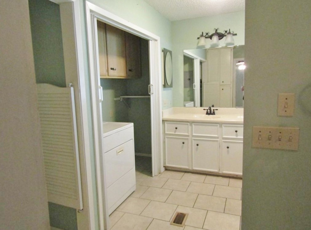1117 Woodland Trail Tool TX 75143
