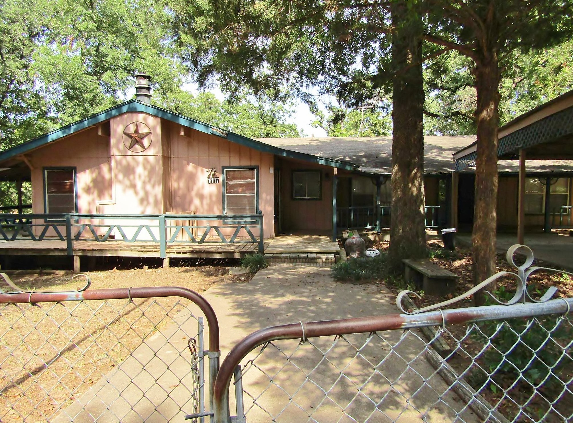 1117 Woodland Trail Tool TX 75143