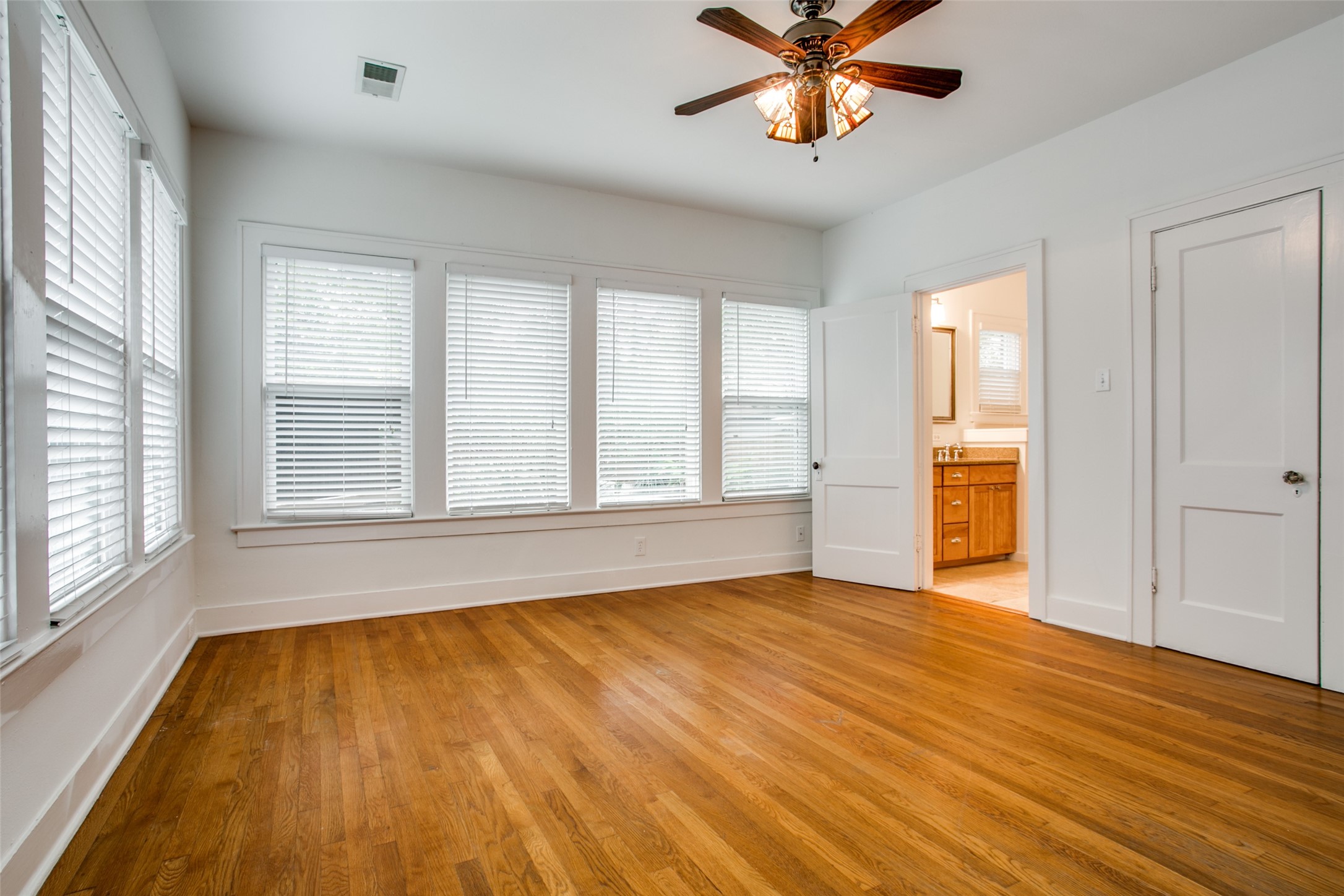 6210 Victor Street Dallas TX 75214