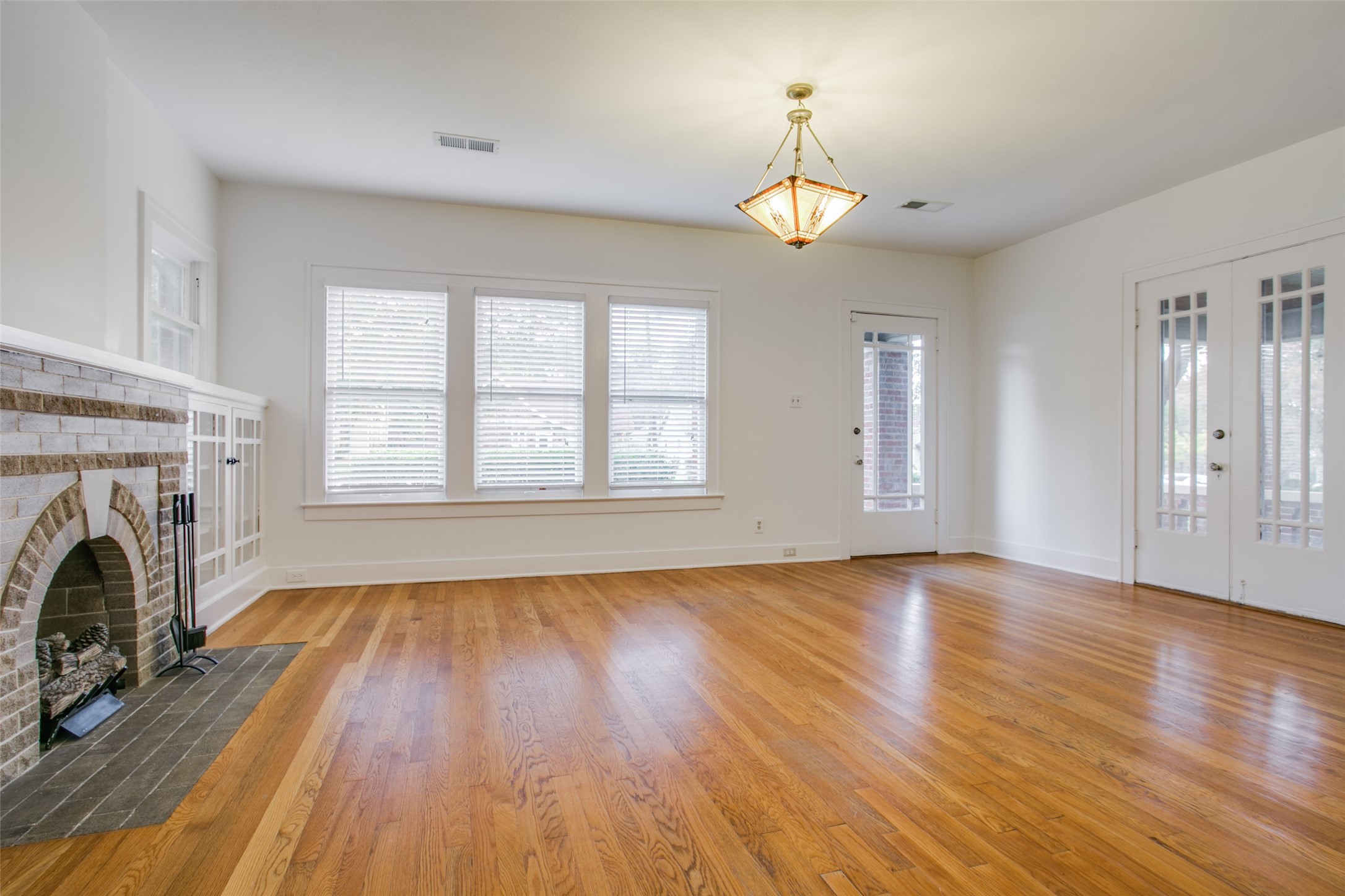 6210 Victor Street Dallas TX 75214