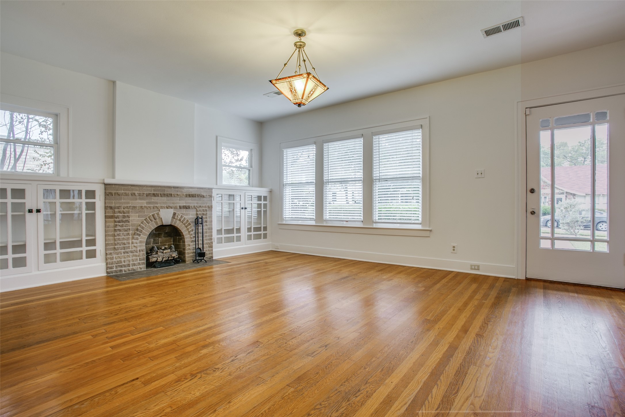 6210 Victor Street Dallas TX 75214
