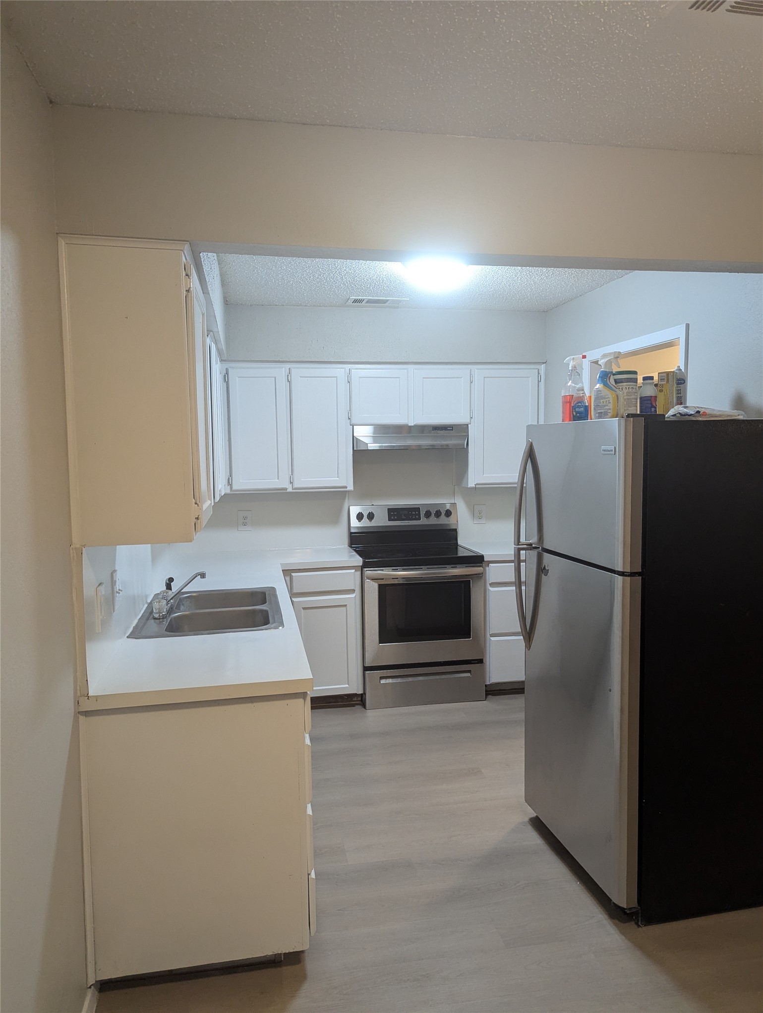 819 B Betty Court Hurst TX 76053