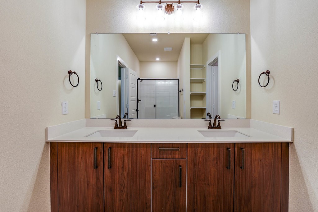 652 Blackland Drive Venus TX 76084