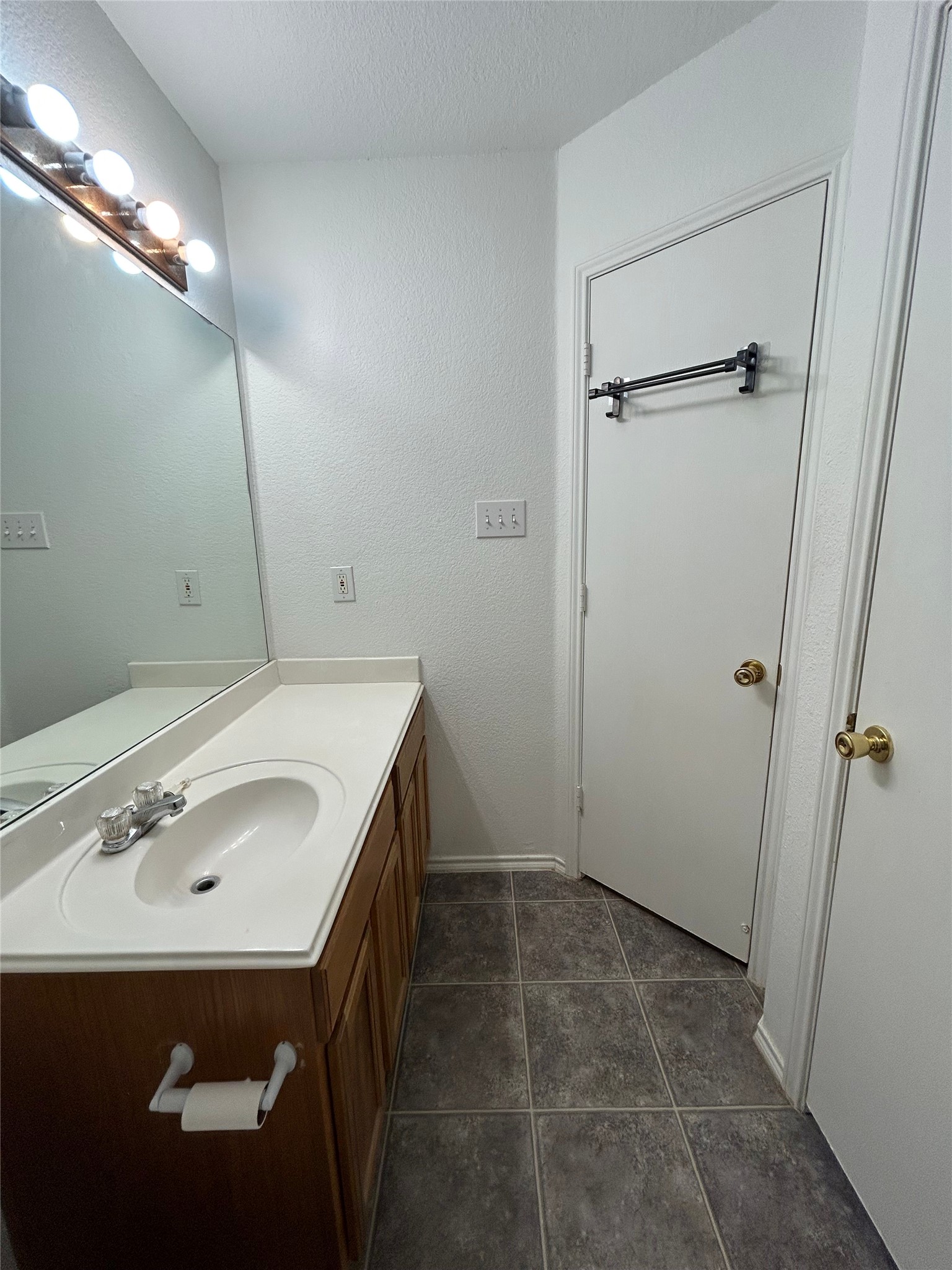 10745 Many Oaks Drive Fort Worth TX 76140