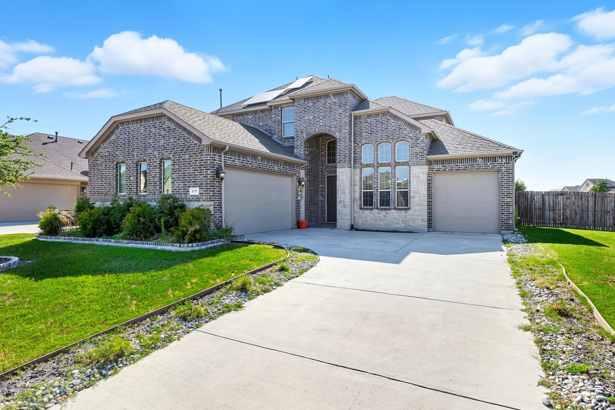 717 Whippoorwill Drive Midlothian TX 76065
