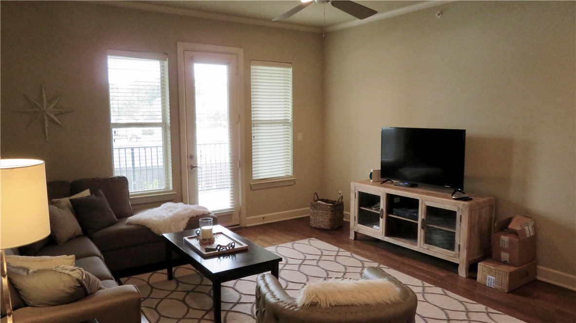 2800 Sandage Avenue Fort Worth TX 76109