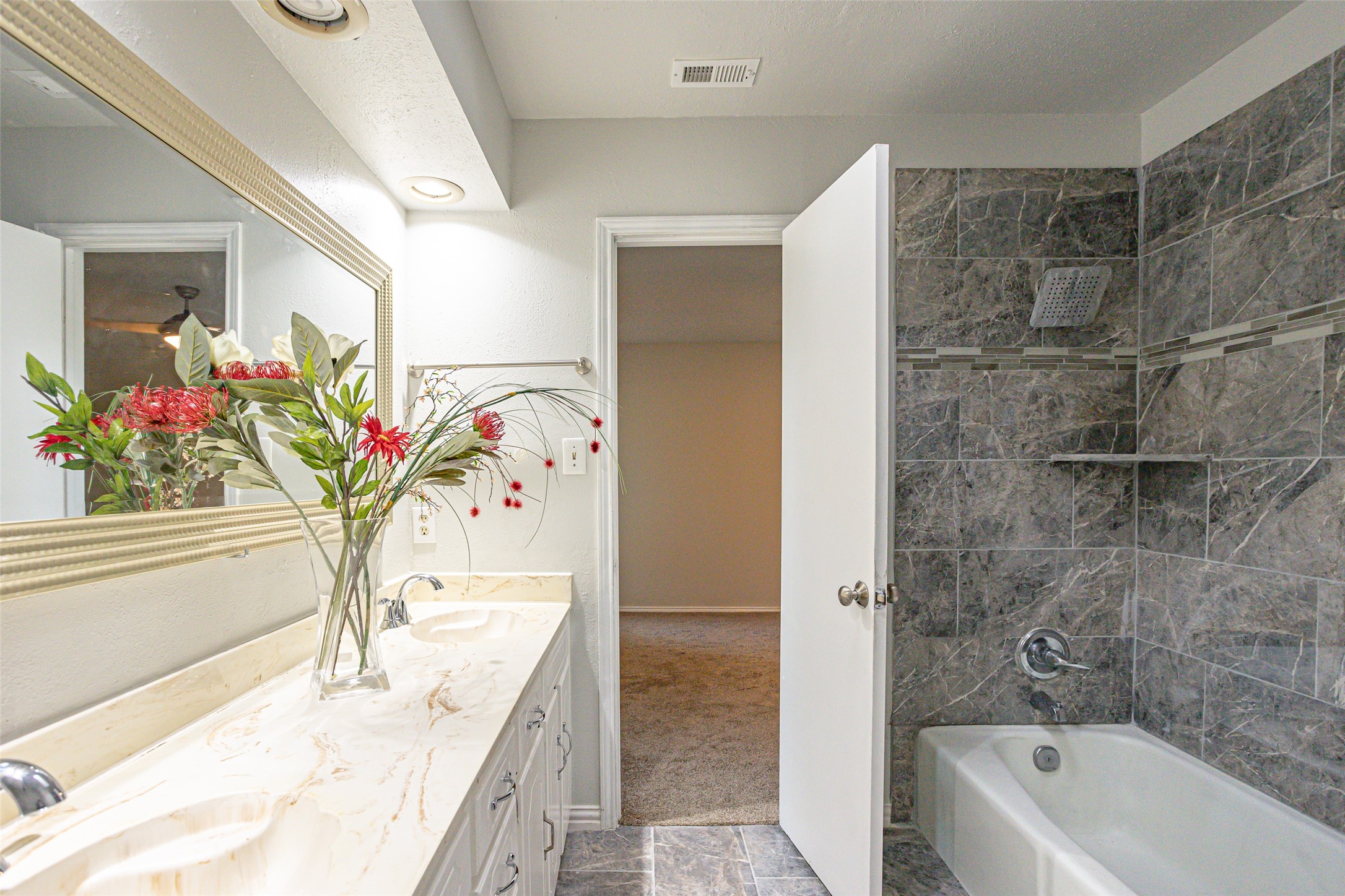 2302 Westpark Way Circle Euless TX 76040