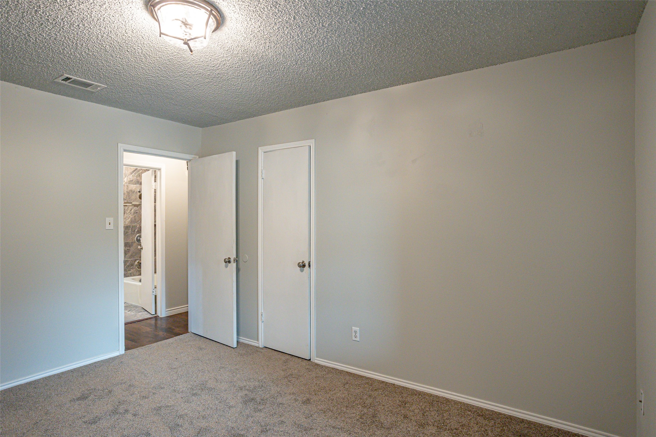2302 Westpark Way Circle Euless TX 76040