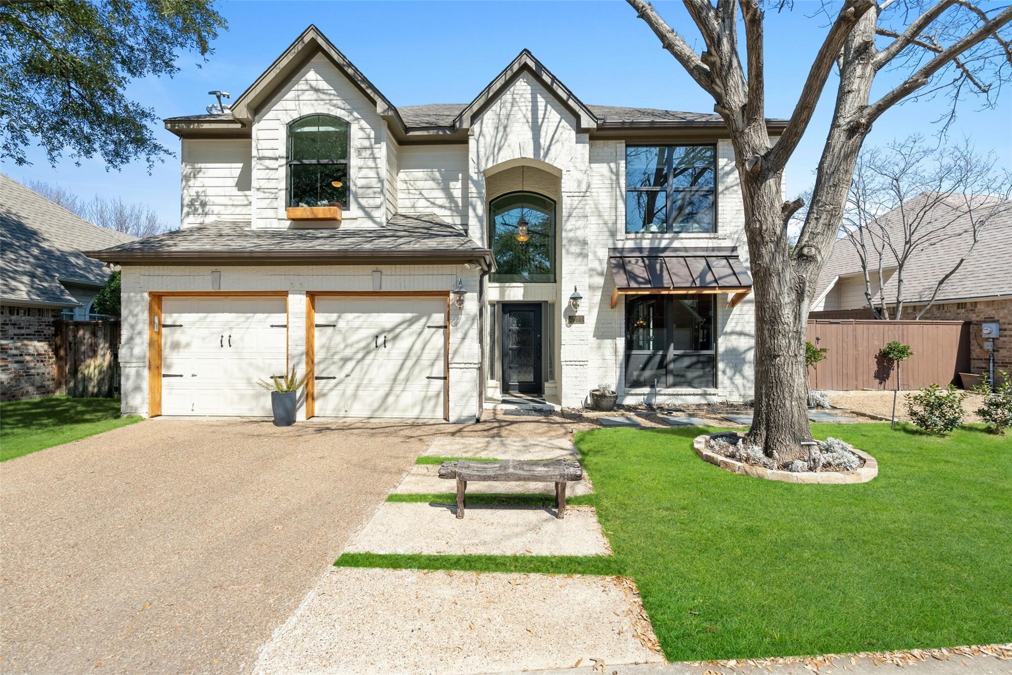 4011 Azure Lane Addison TX 75001