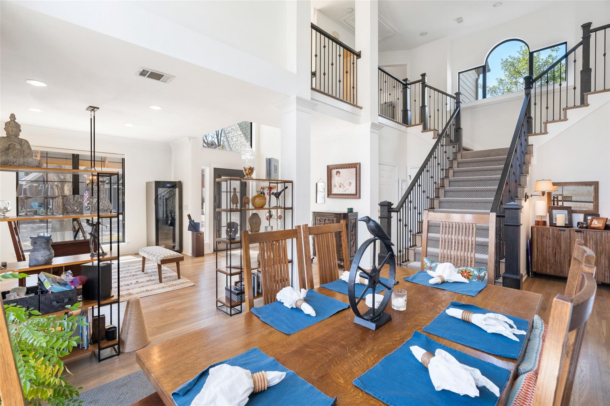 4011 Azure Lane Addison TX 75001