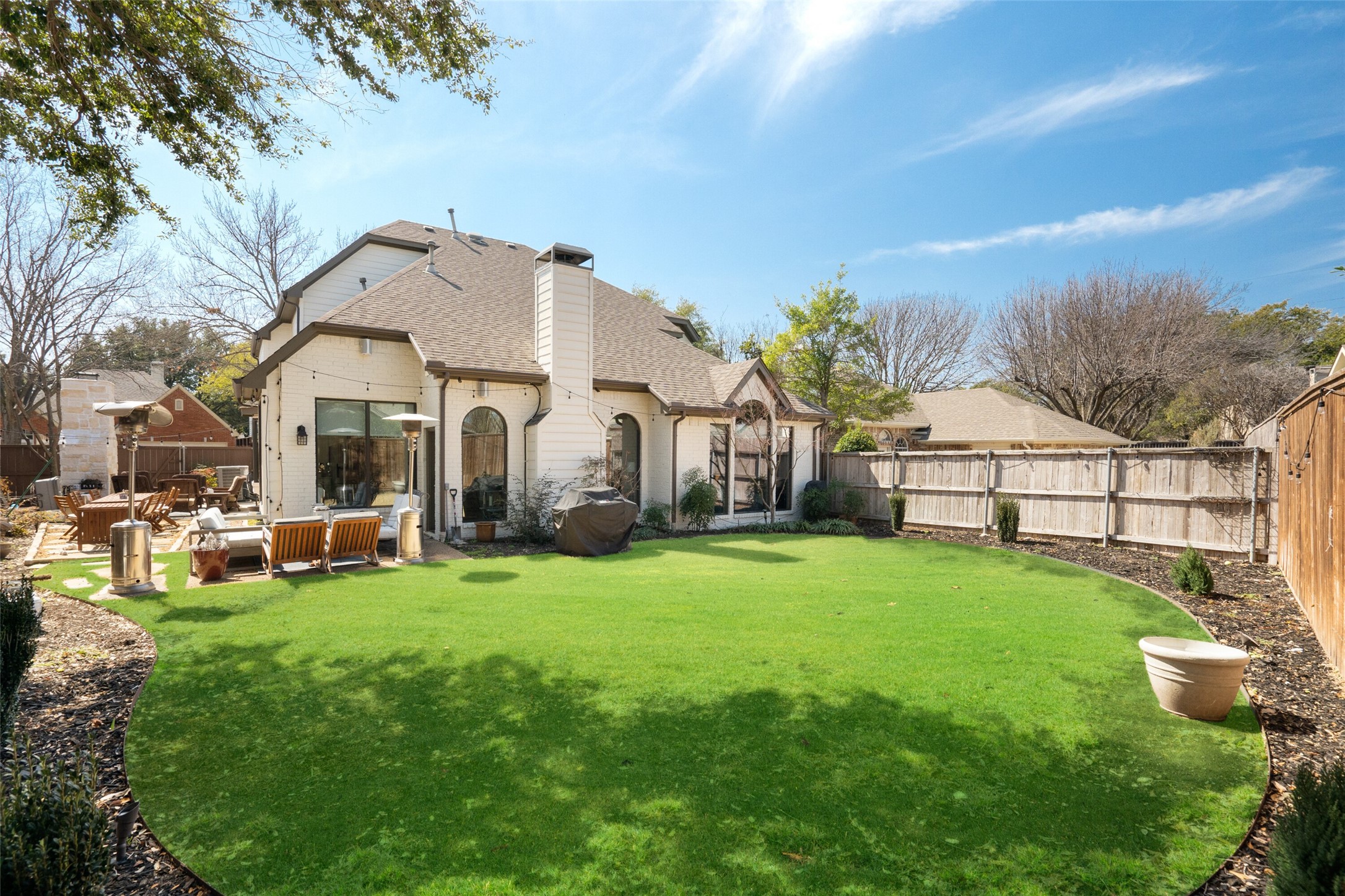 4011 Azure Lane Addison TX 75001