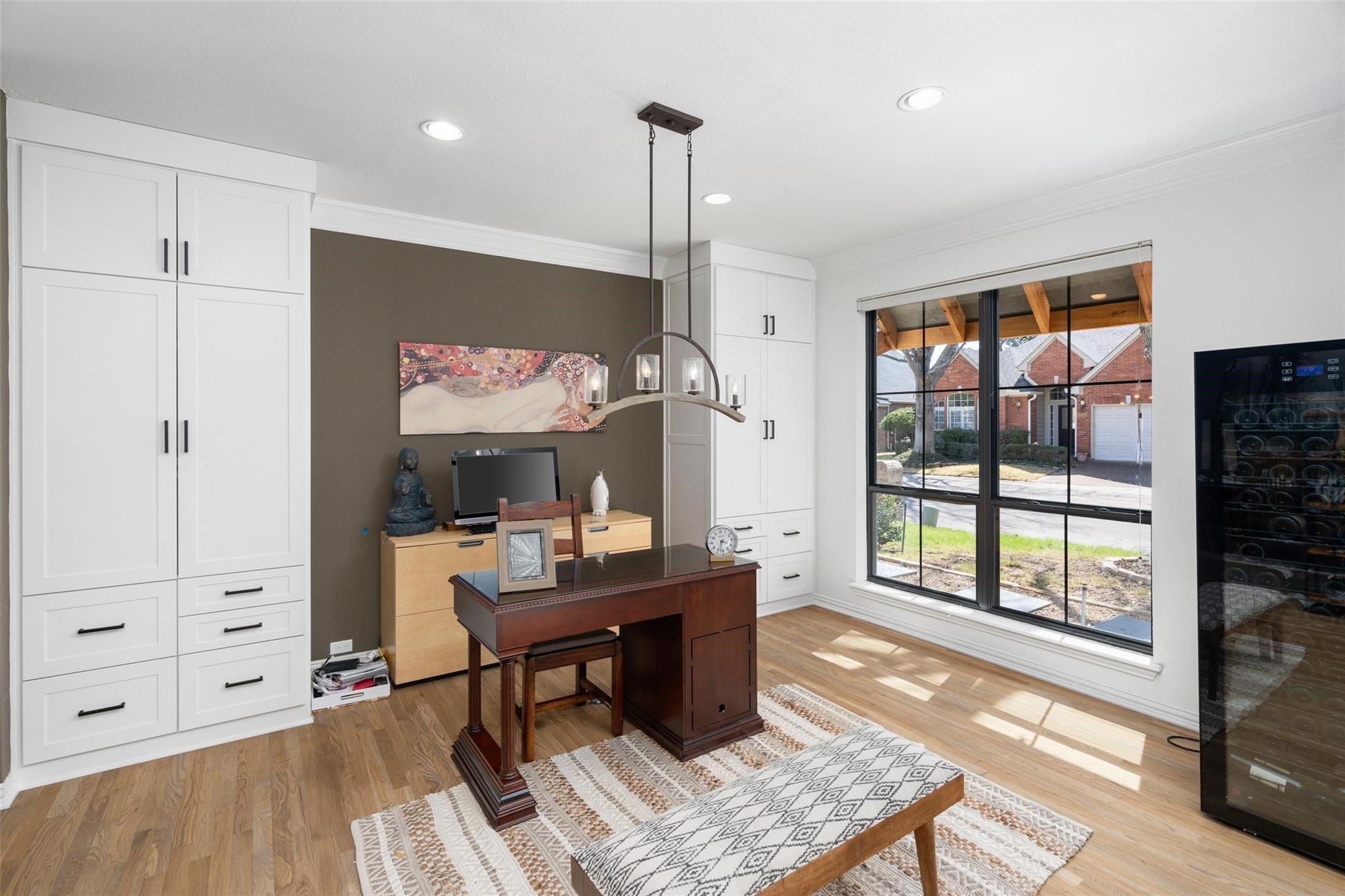 4011 Azure Lane Addison TX 75001